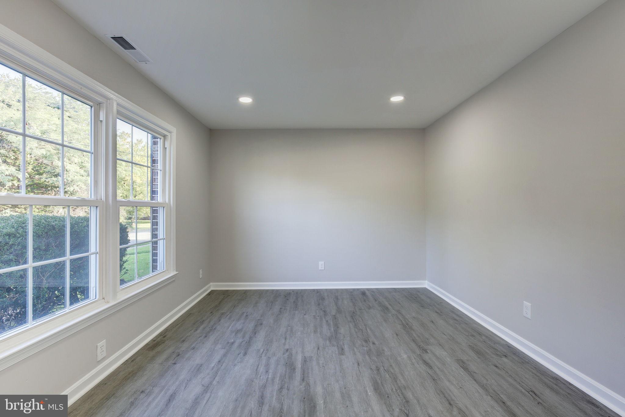 BERKELEY VILLAGE - Residential