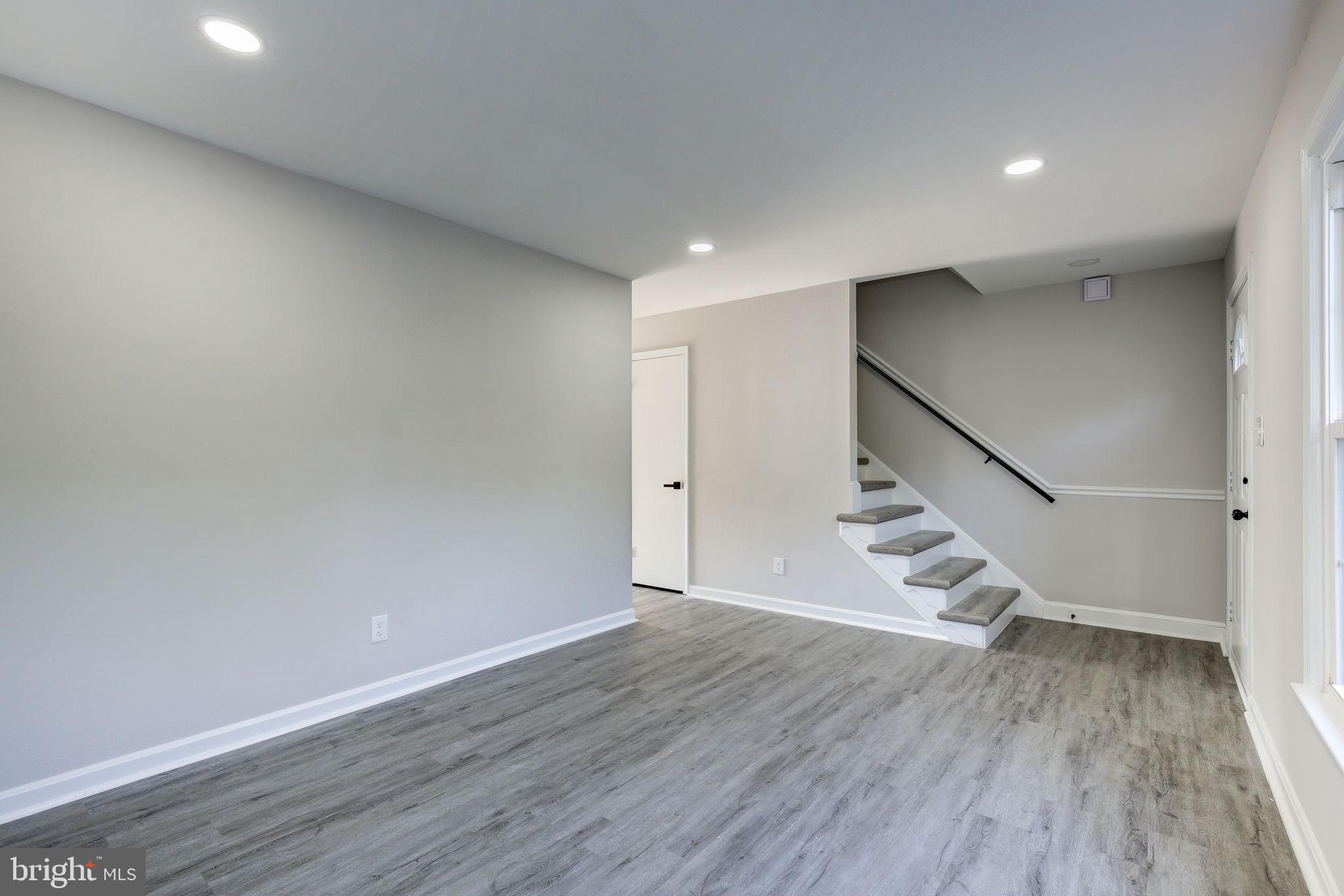 BERKELEY VILLAGE - Residential