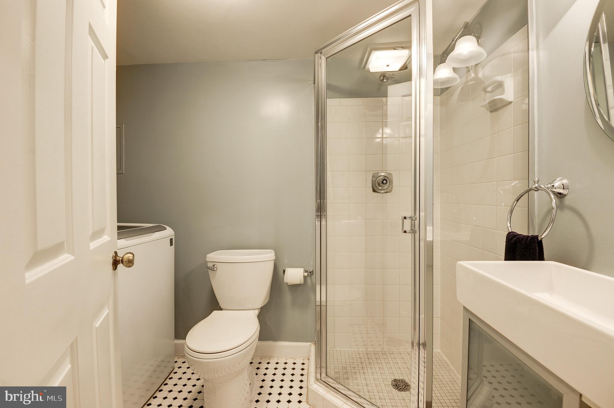 FAIRLINGTON VILLAGE - Residential