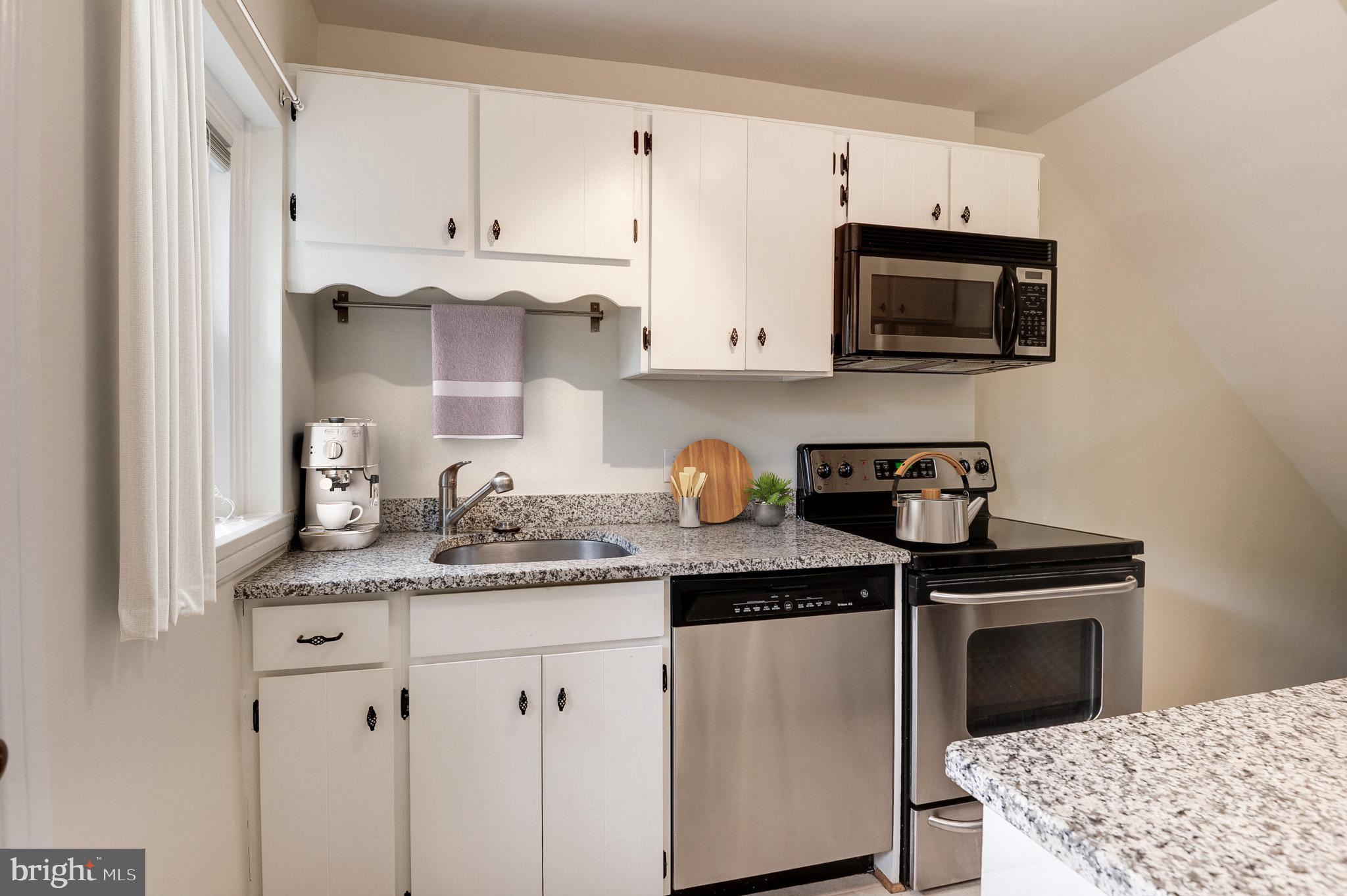 FAIRLINGTON VILLAGE - Residential