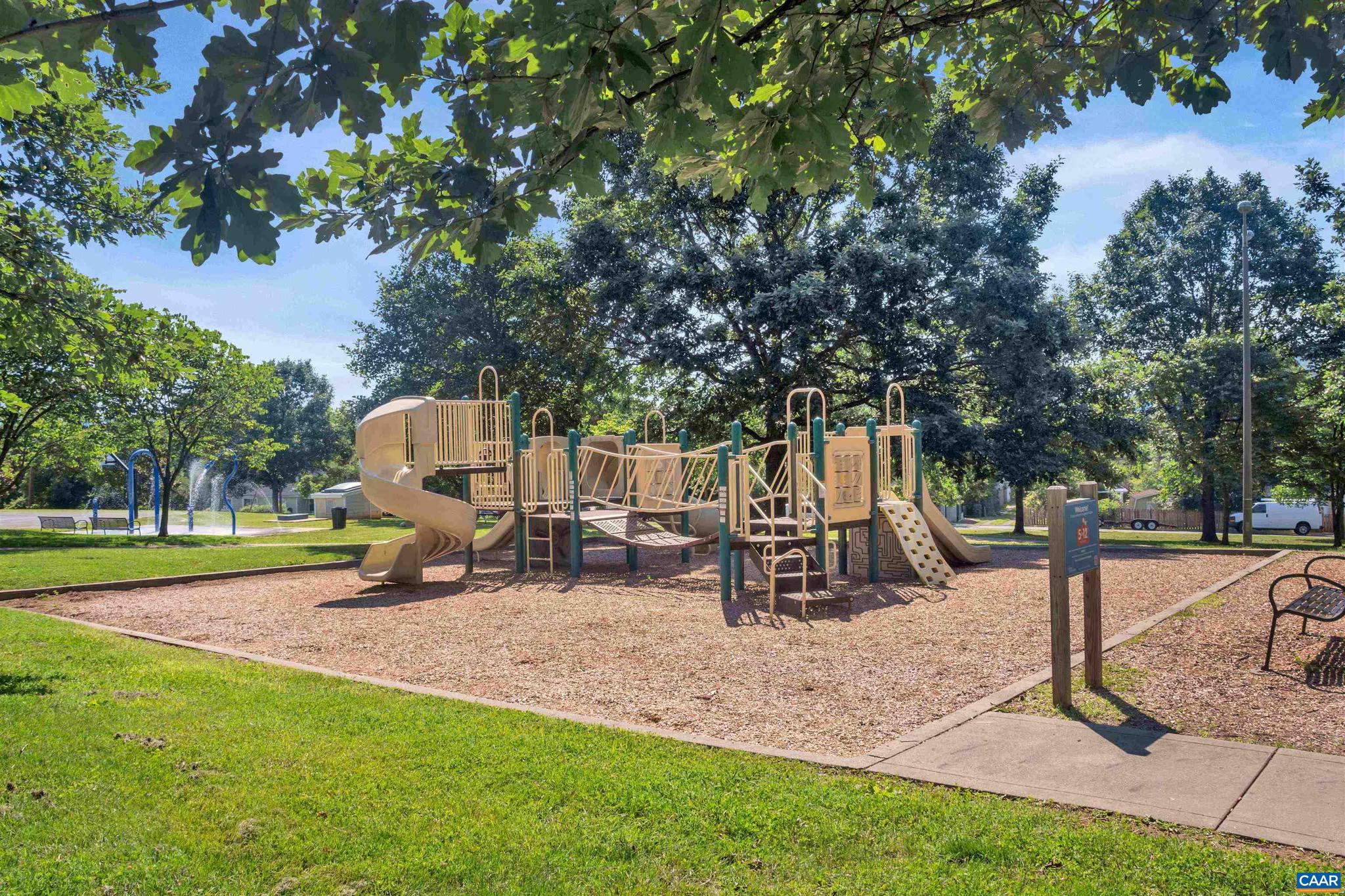 BELLMONT - Residential