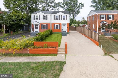 2258 ARLINGTON TERRACE ALEXANDRIA VA 22303