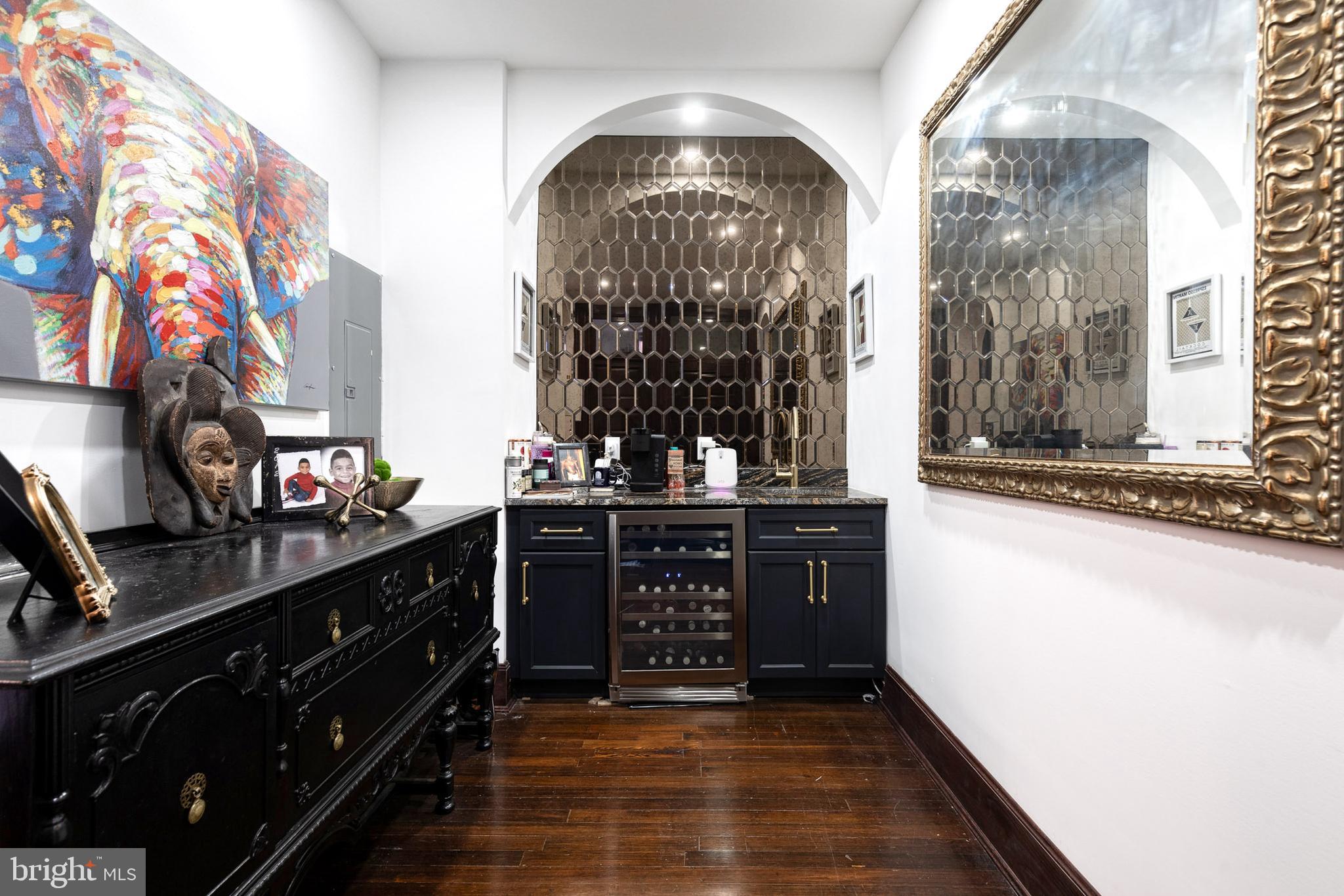 RESERVOIR HILL - Residential