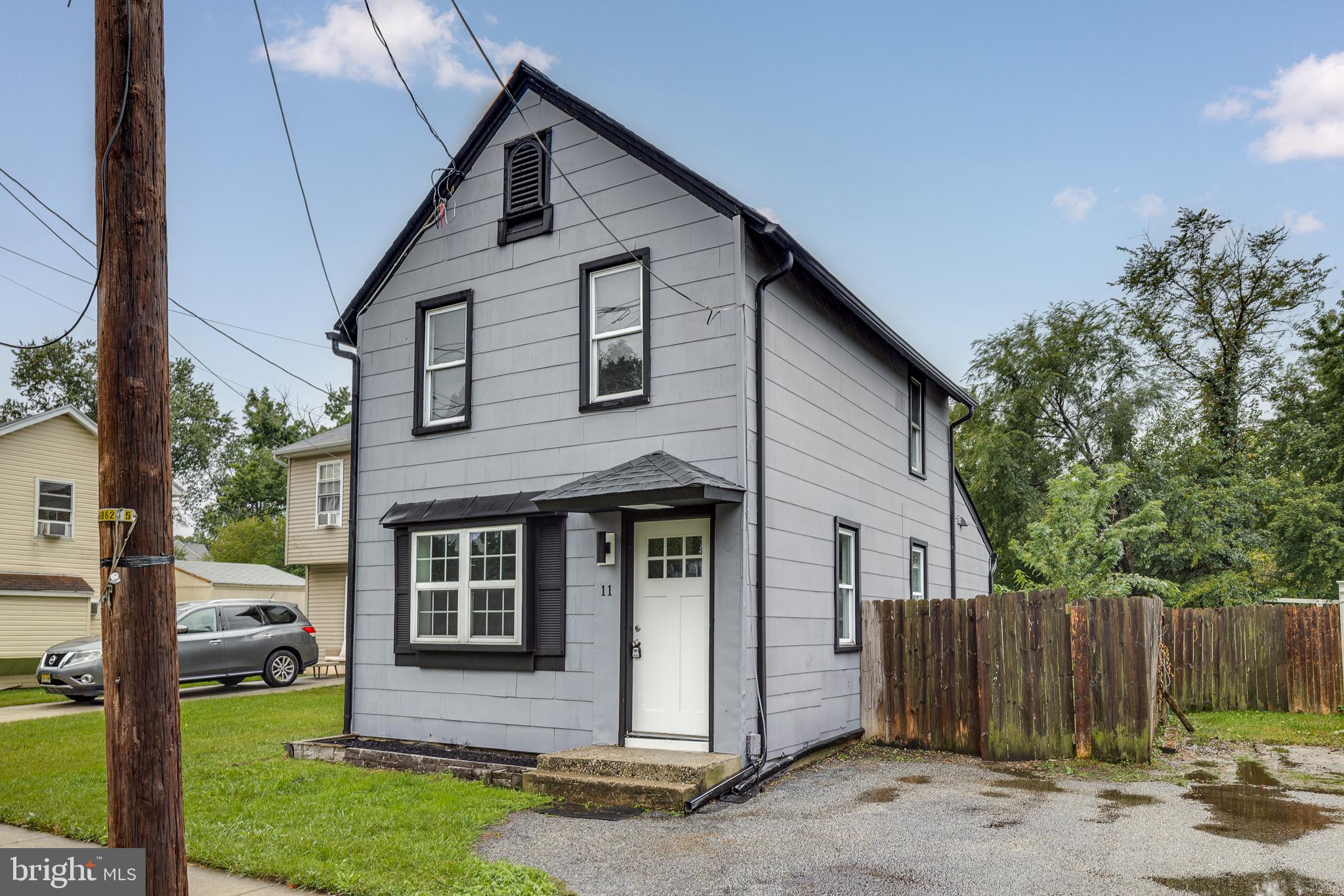11 MAGNOLIA STREET