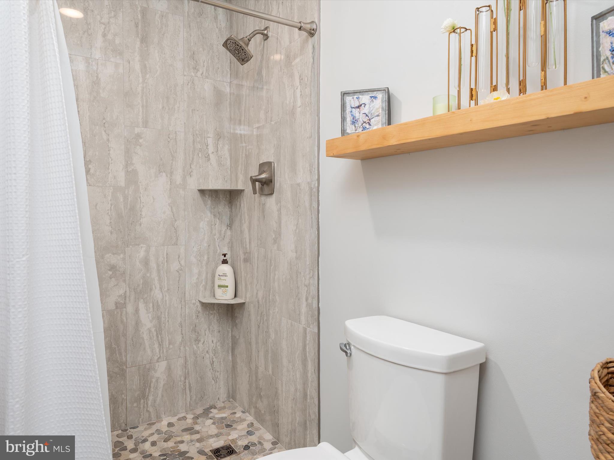 OYSTER COVE - Residential