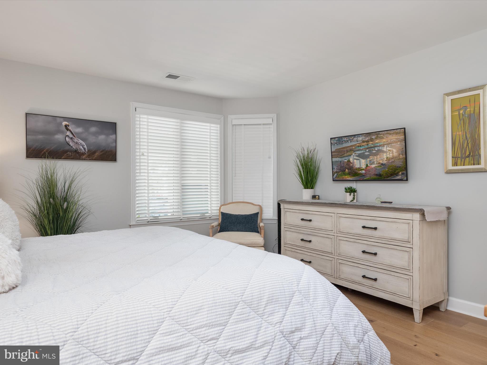 OYSTER COVE - Residential