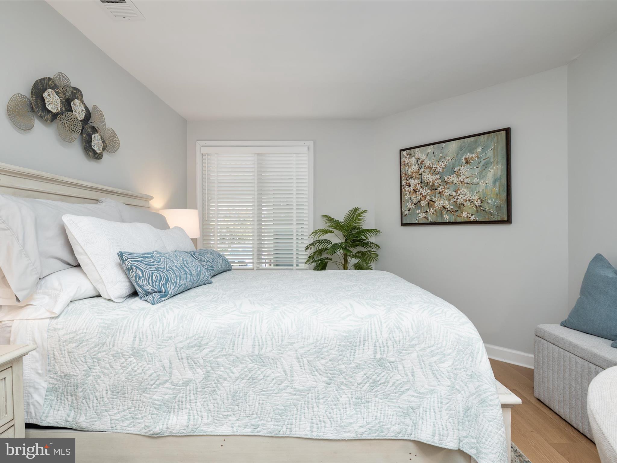 OYSTER COVE - Residential