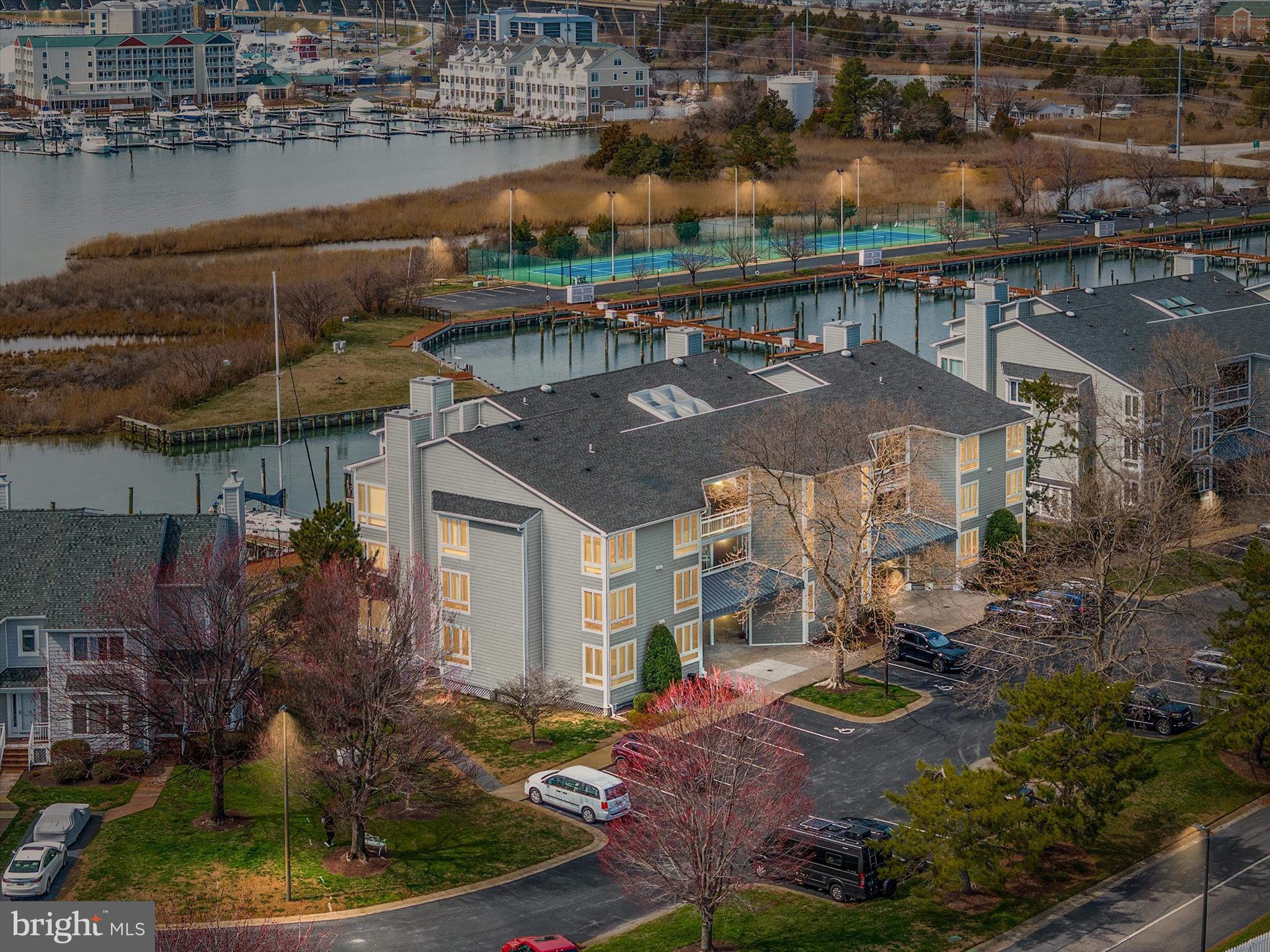 OYSTER COVE - Residential