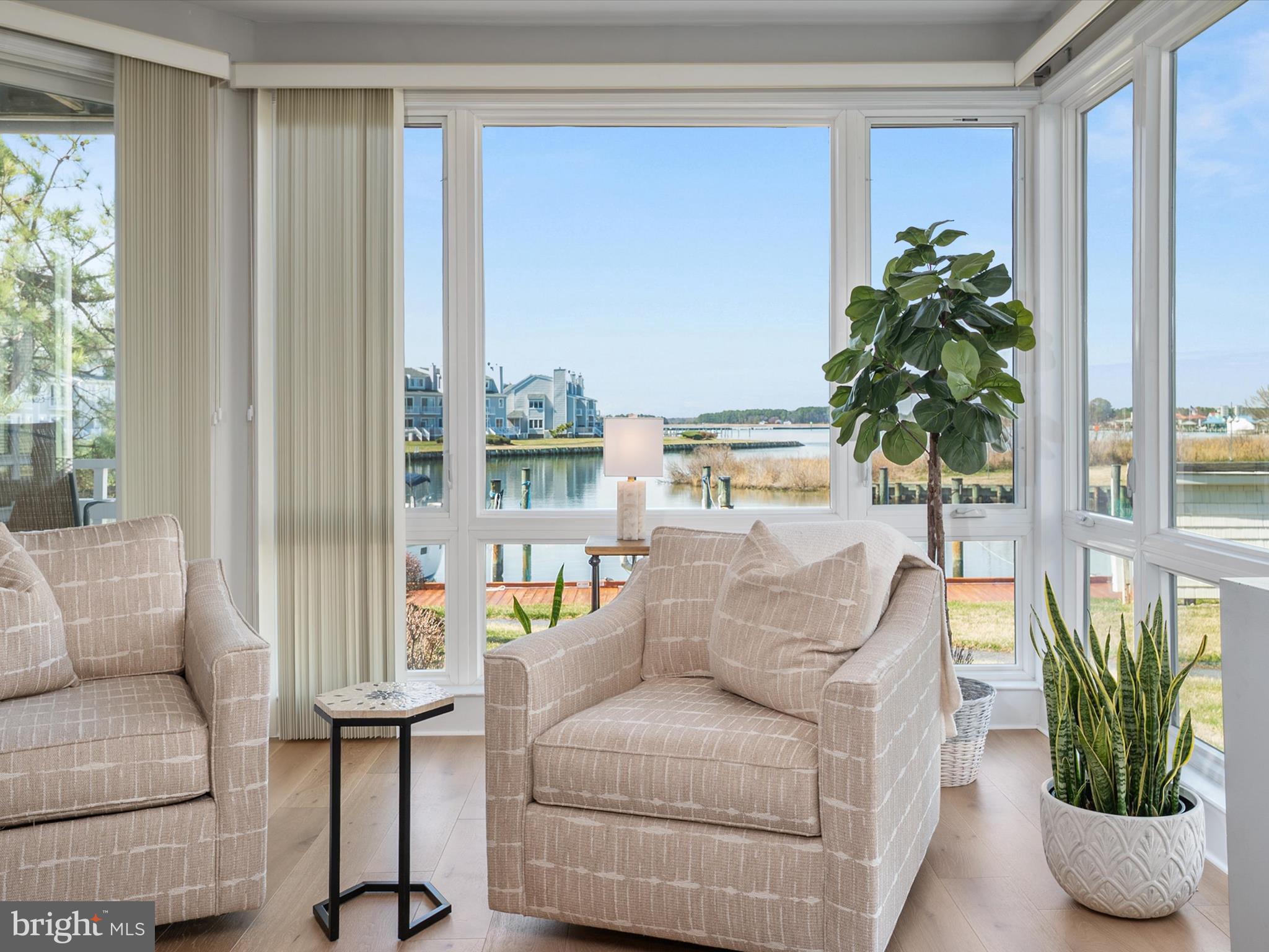 OYSTER COVE - Residential