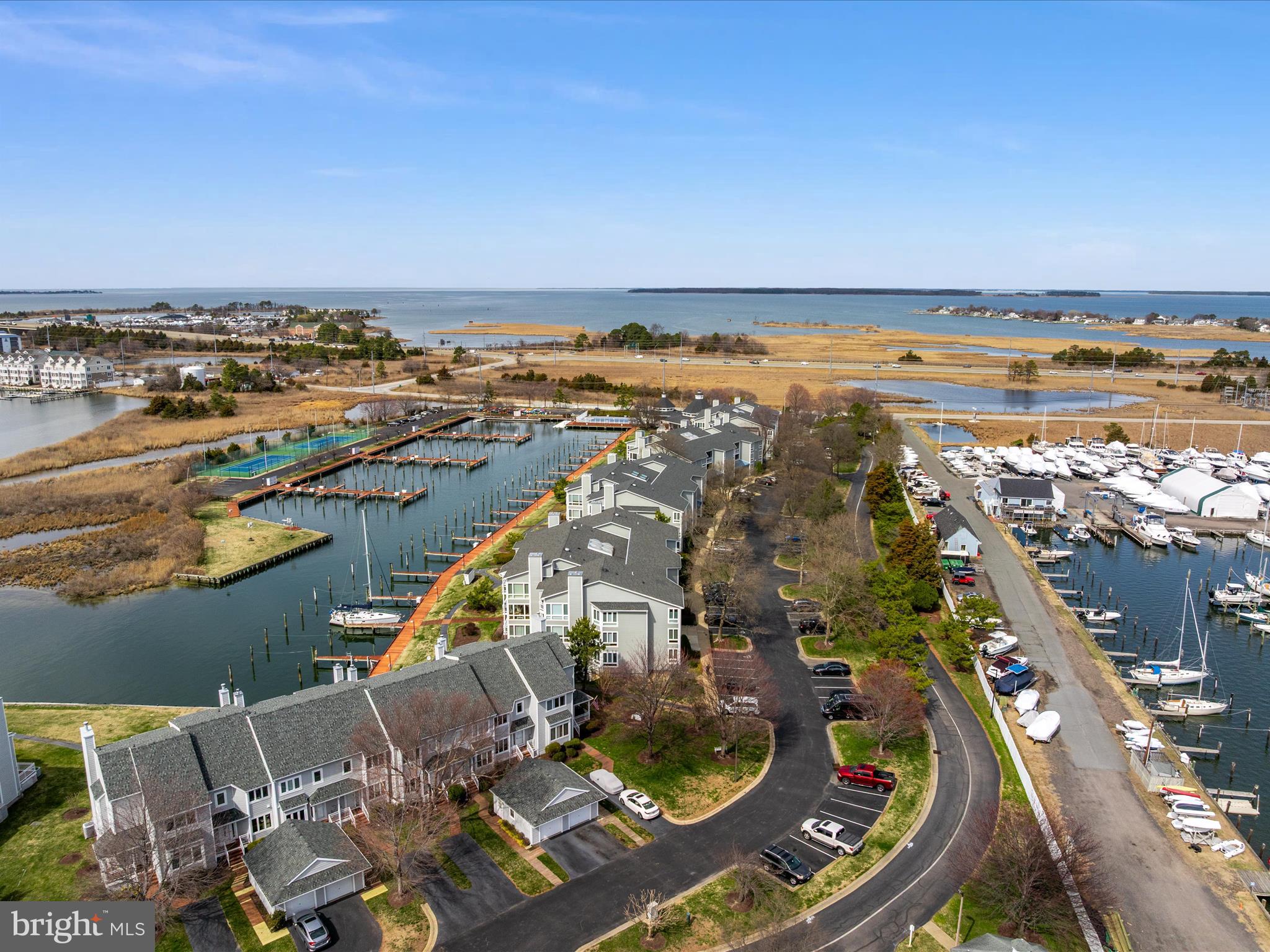 OYSTER COVE - Residential