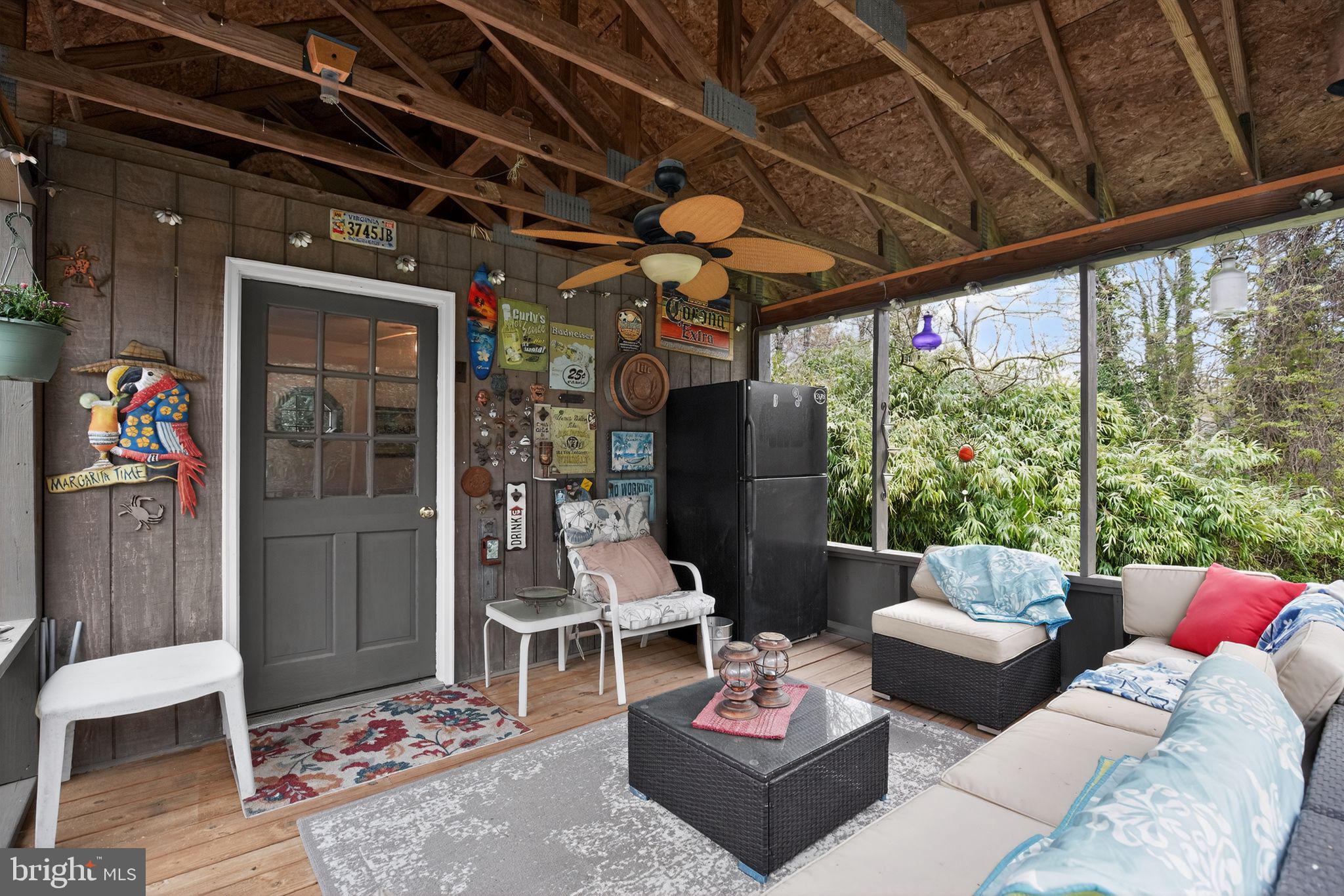 MINNEHAHA ACRES - Residential