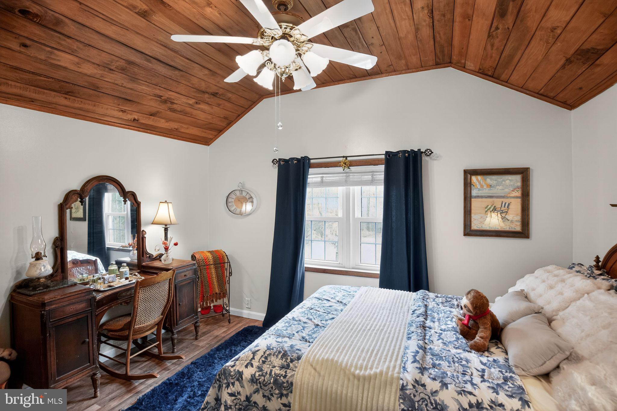 MINNEHAHA ACRES - Residential