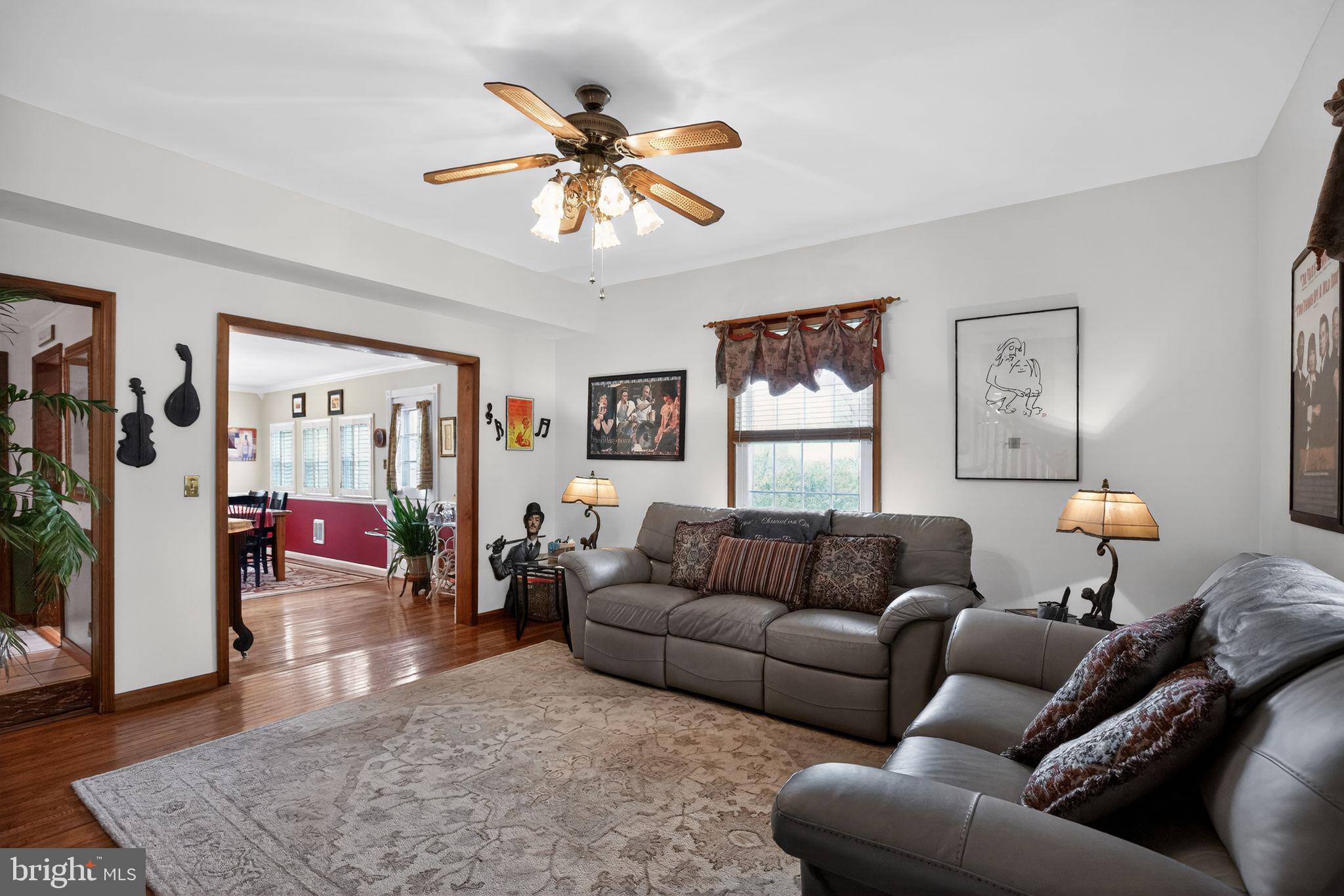 MINNEHAHA ACRES - Residential