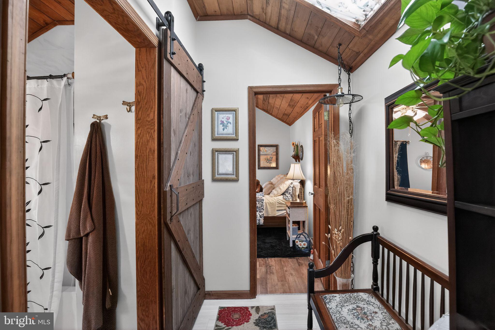 MINNEHAHA ACRES - Residential