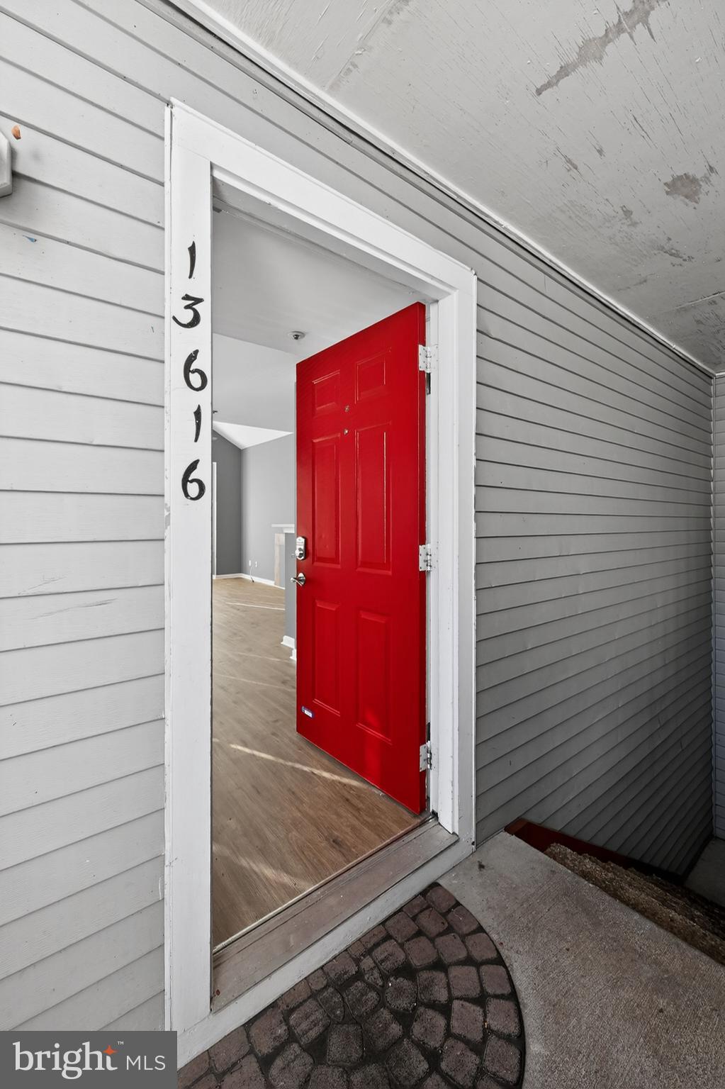 13616 LORD STERLING PLACE 11-8