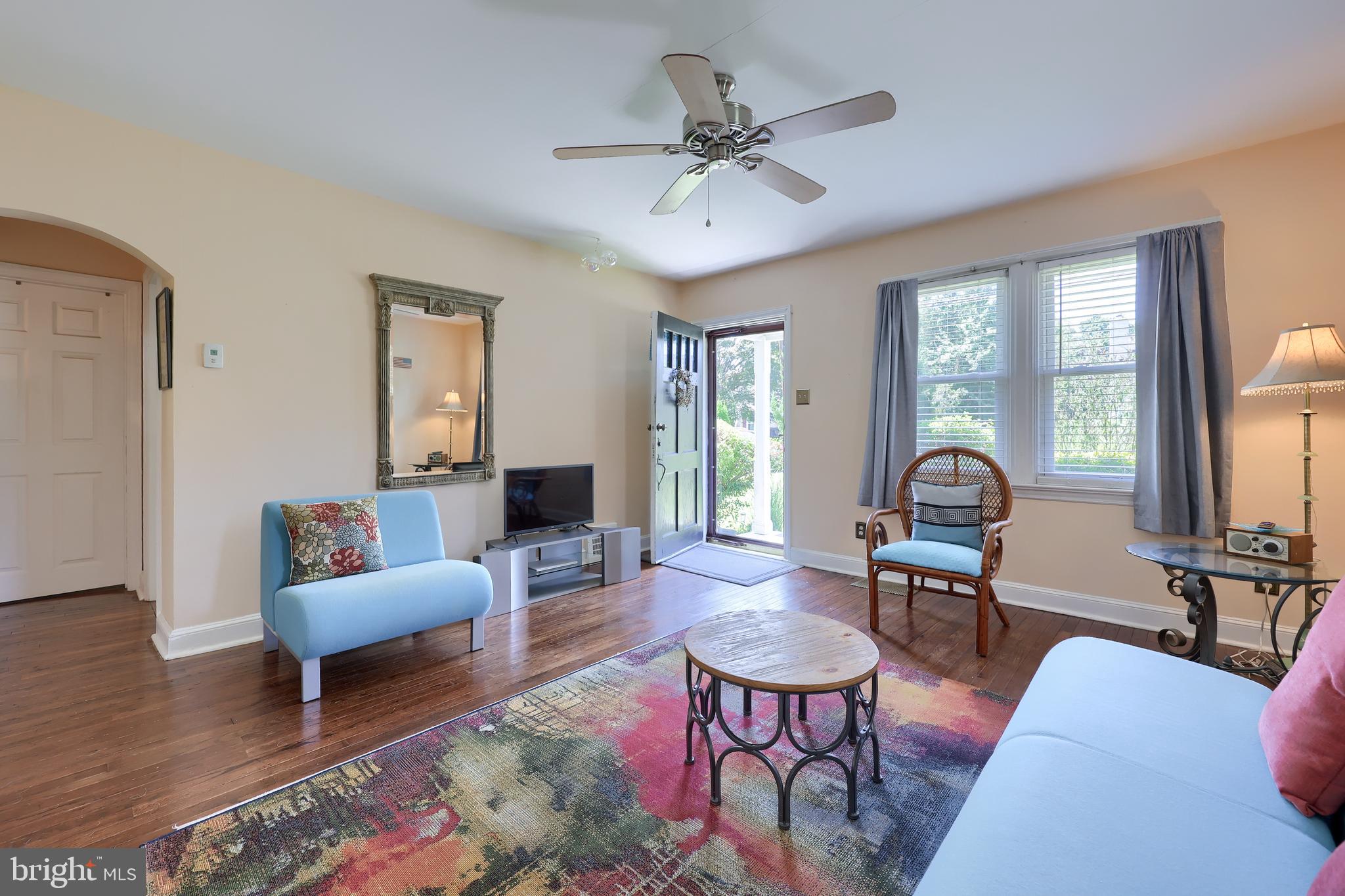 261 SELTZER AVENUE
