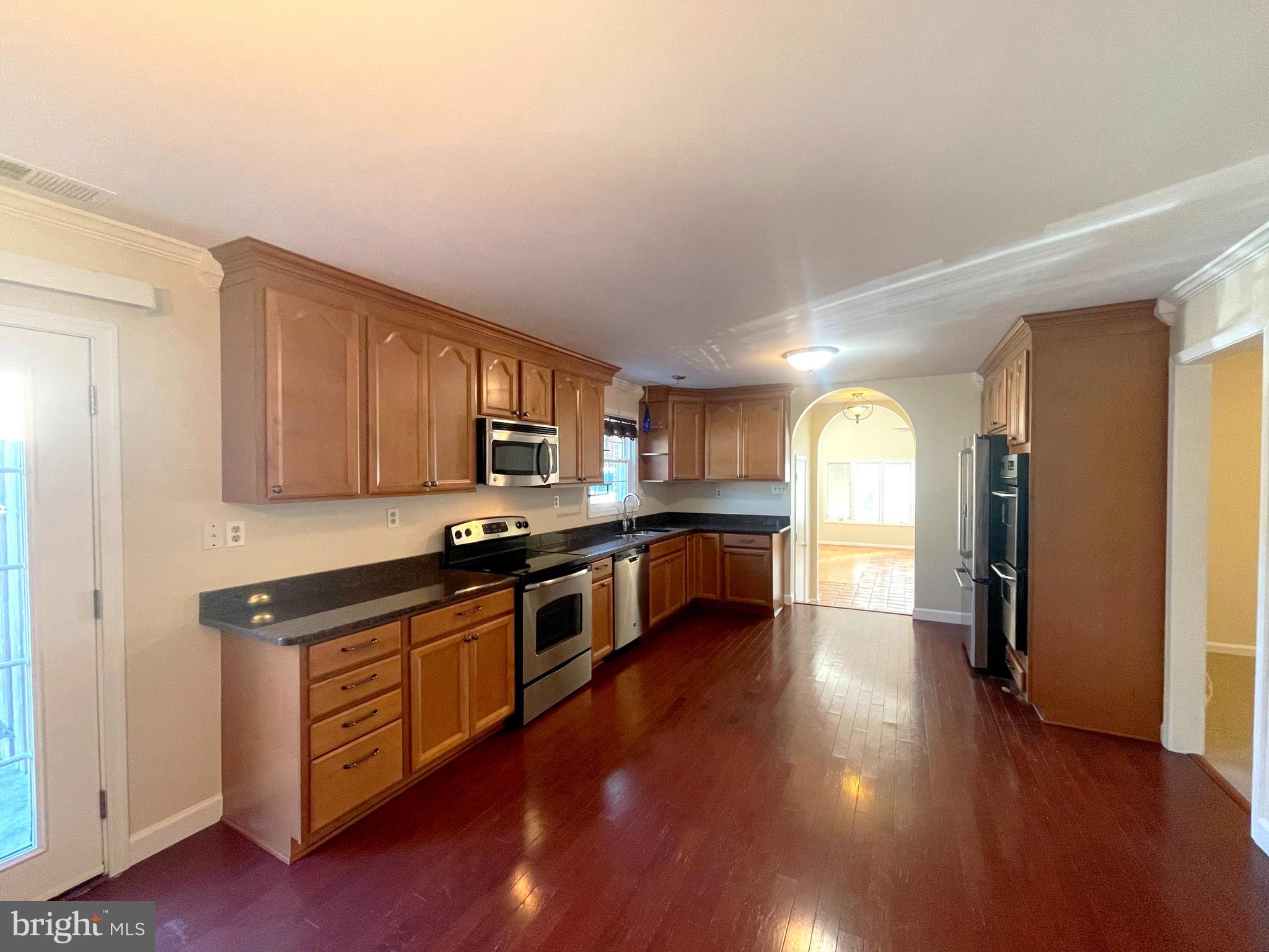 SHORES OF CALVERT - Residential Lease