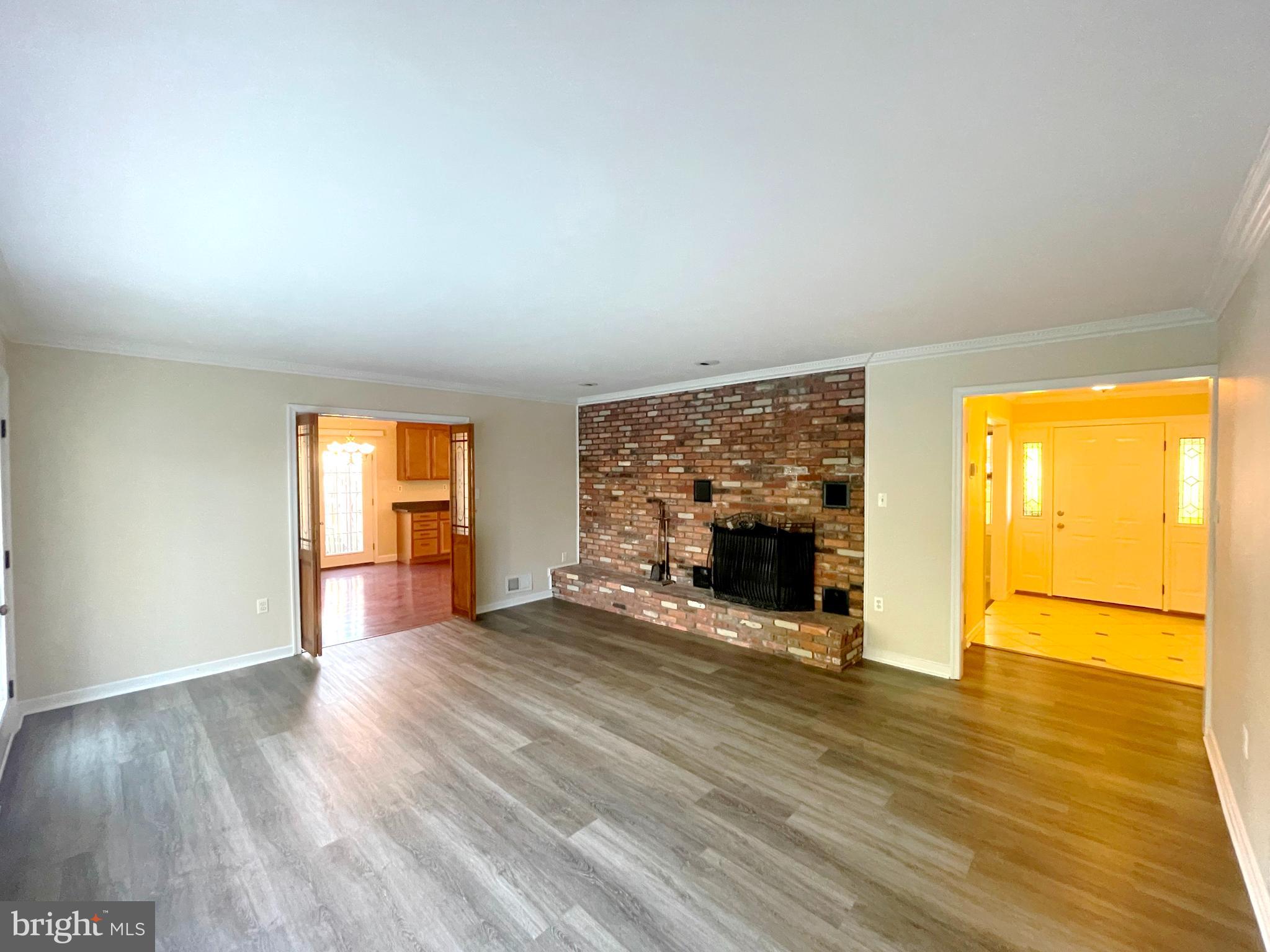 SHORES OF CALVERT - Residential Lease