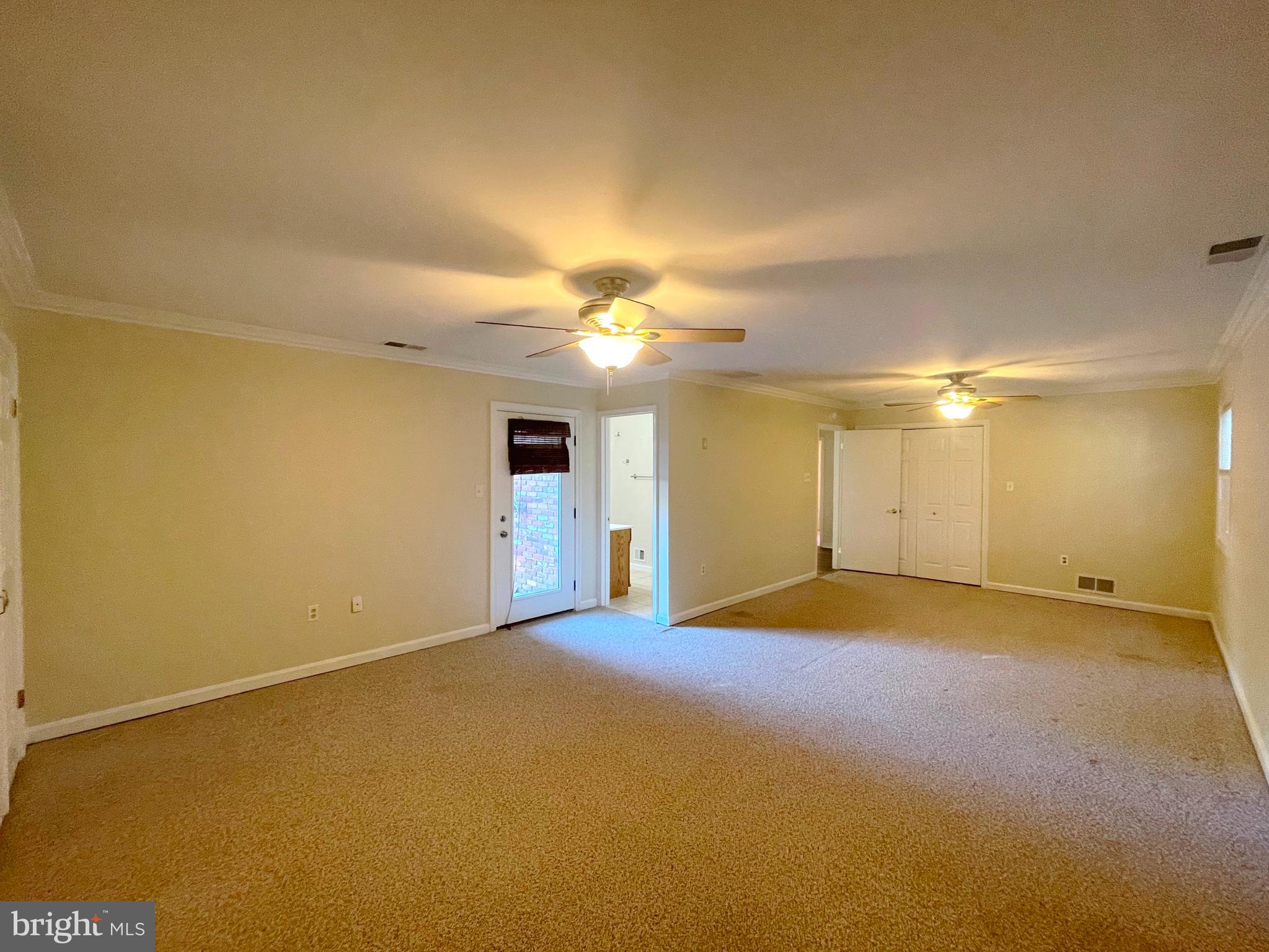 SHORES OF CALVERT - Residential Lease