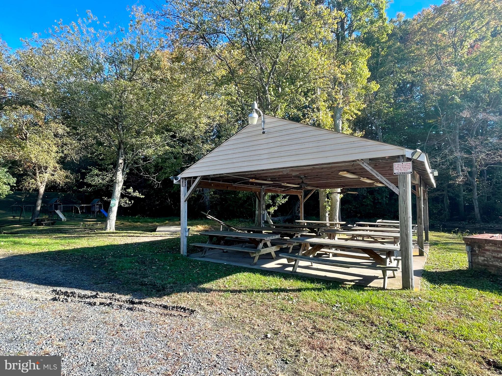 SHORES OF CALVERT - Residential Lease