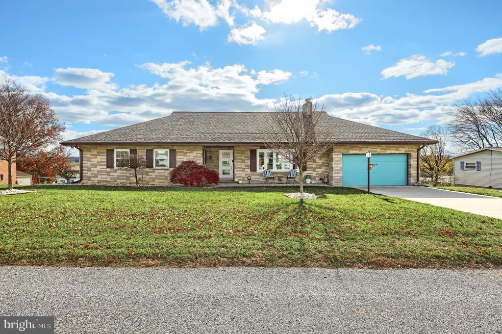 Photo of 4330 Briarwood Court, YORK, PA 17408 (MLS # PAYK2094068)