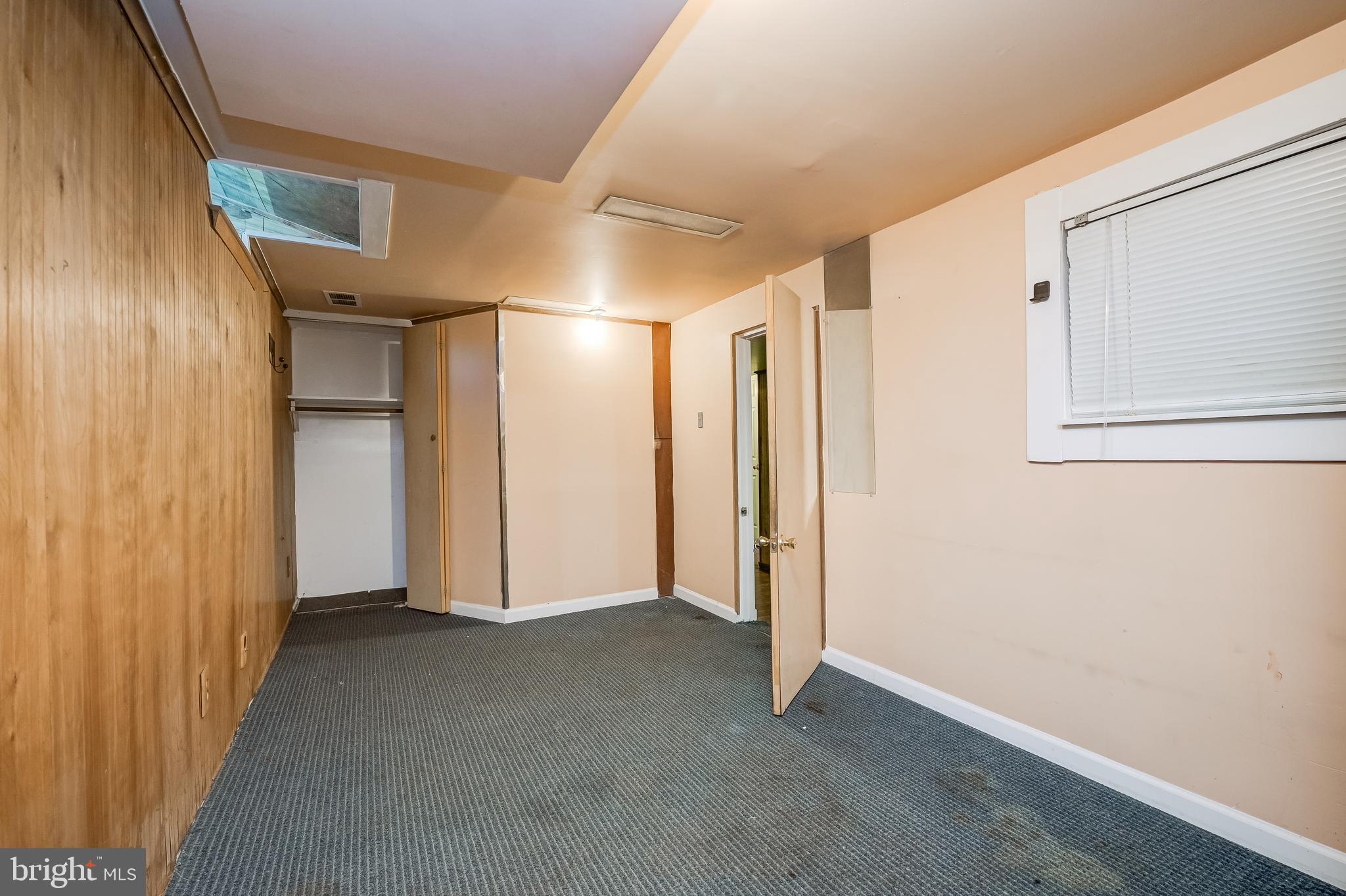 BROYHILL PARK - Residential