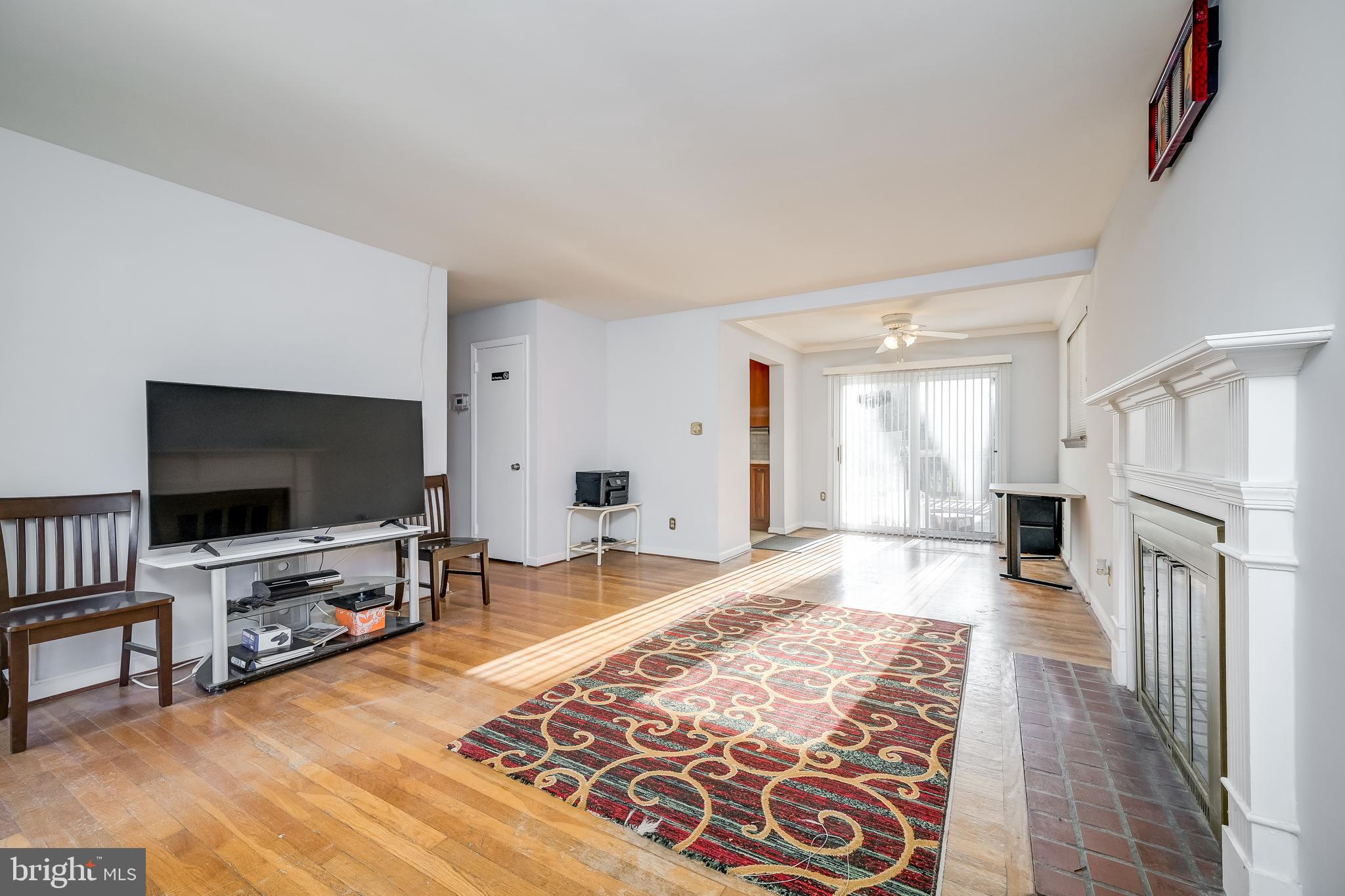 BROYHILL PARK - Residential