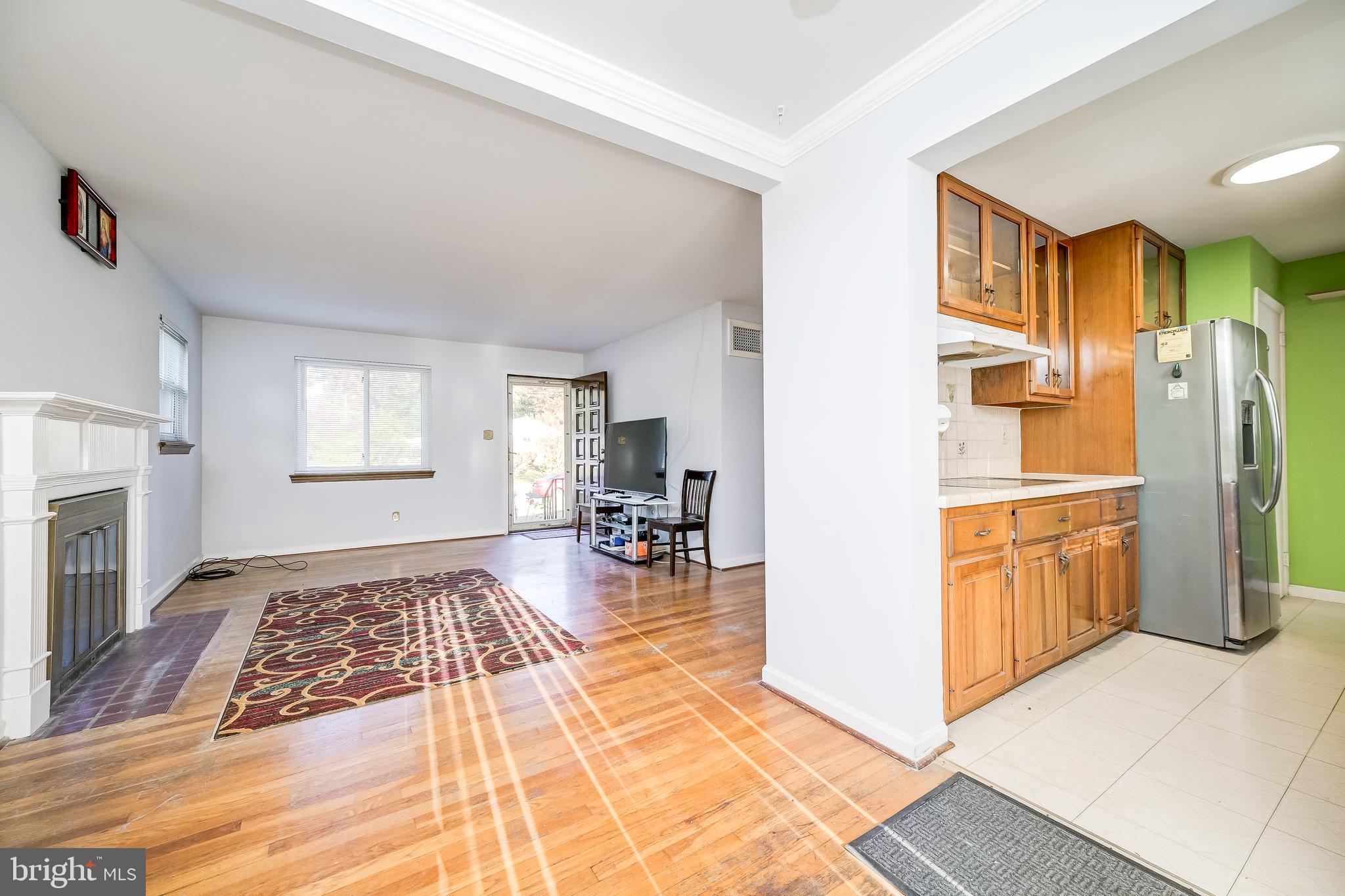 BROYHILL PARK - Residential