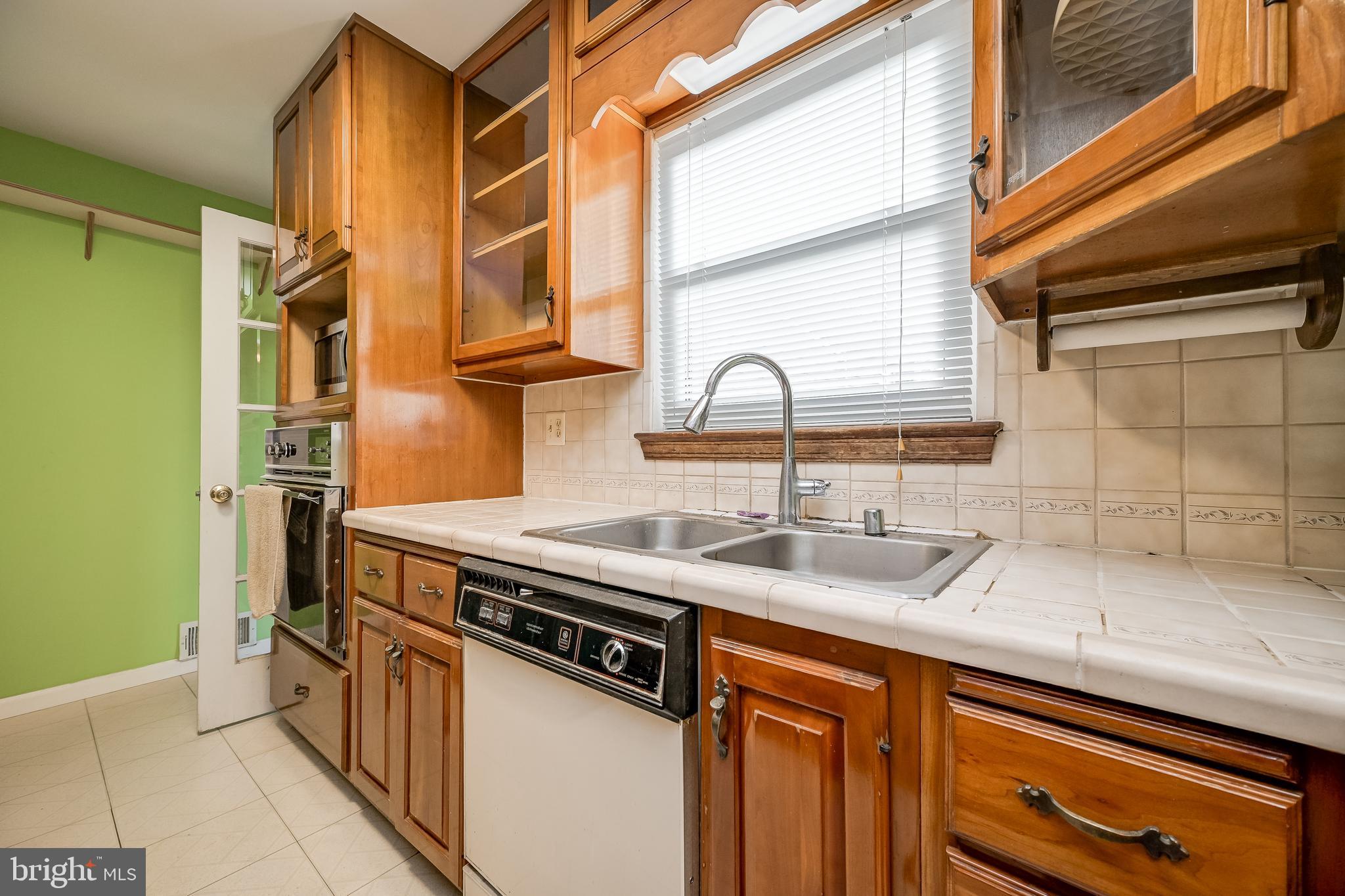 BROYHILL PARK - Residential