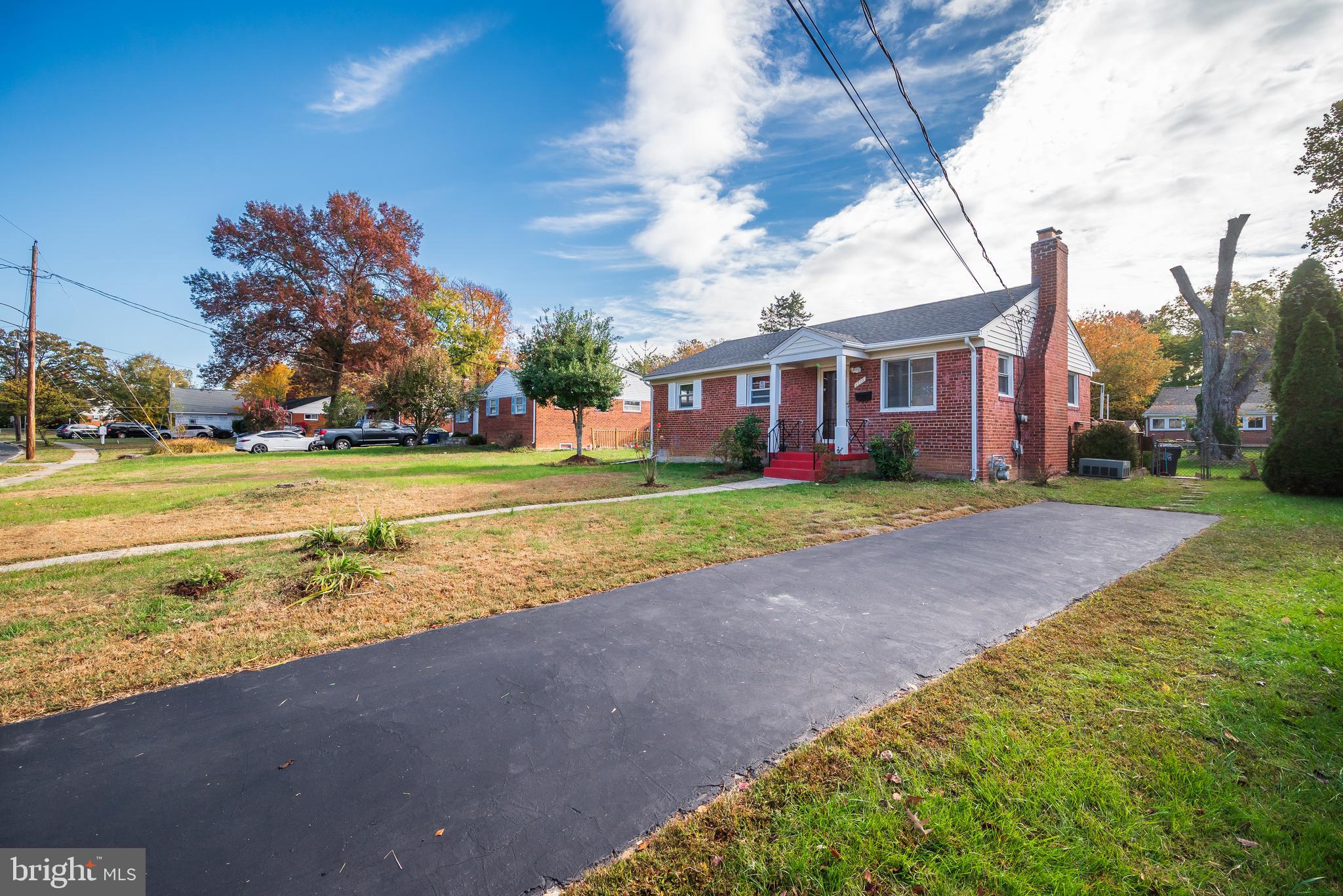 3215 PARKWOOD TERRACE