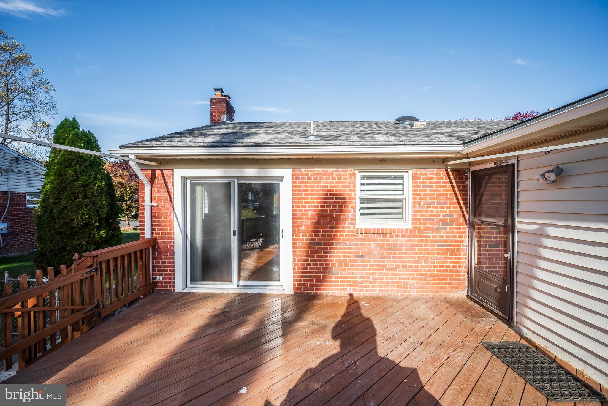 BROYHILL PARK - Residential