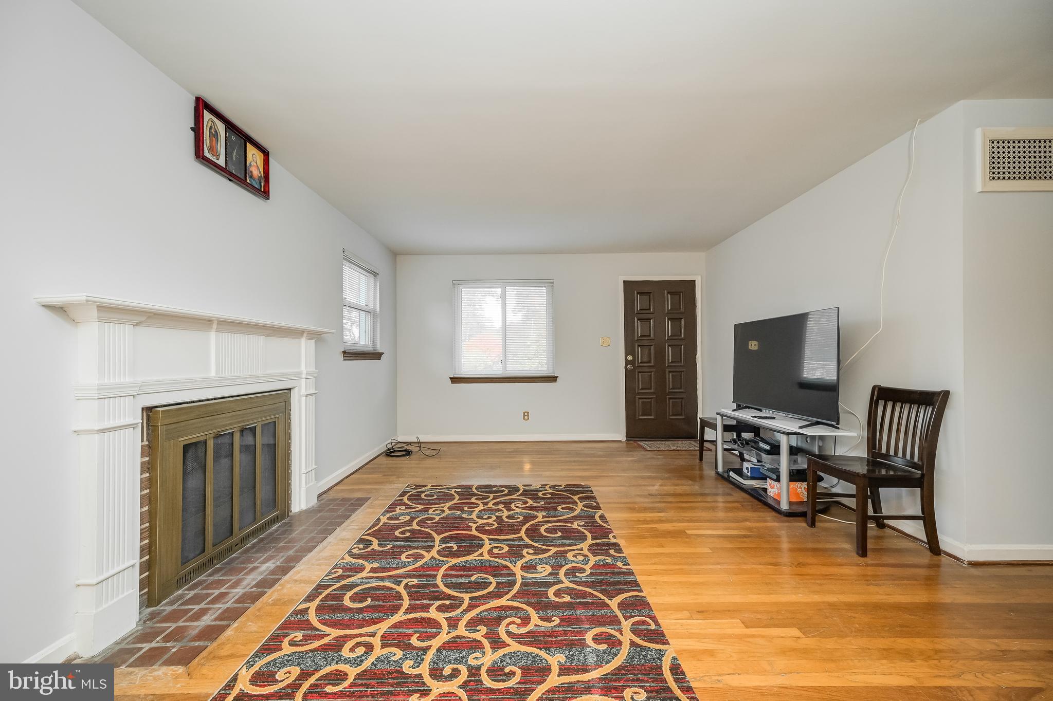 BROYHILL PARK - Residential