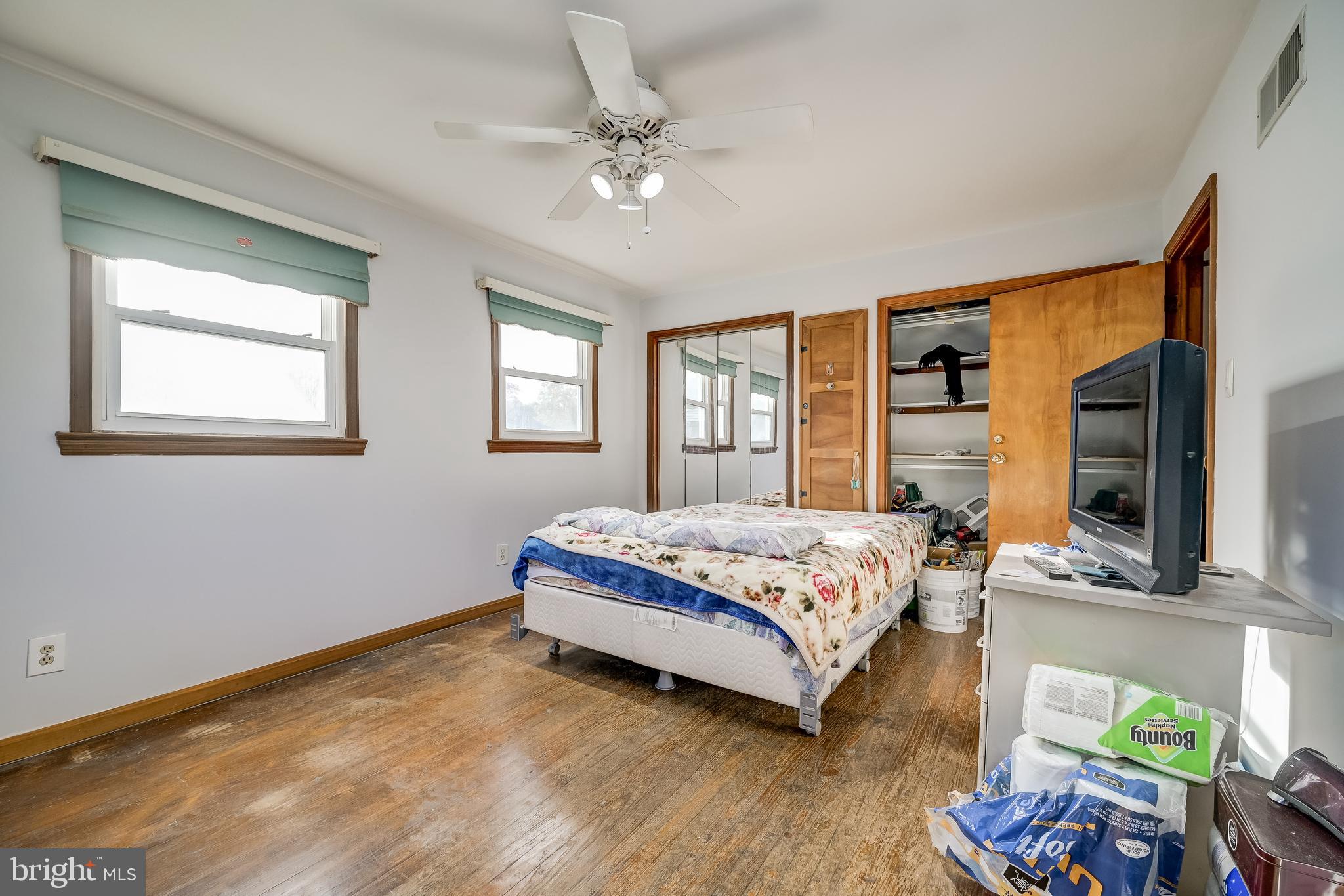 BROYHILL PARK - Residential