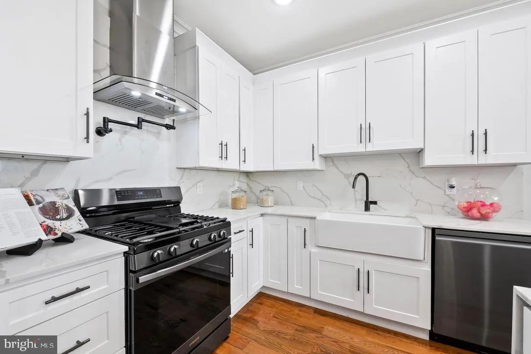 Additional image 36 of 865 Summit Avenue Unit 1, Jersey City, NJ 07307