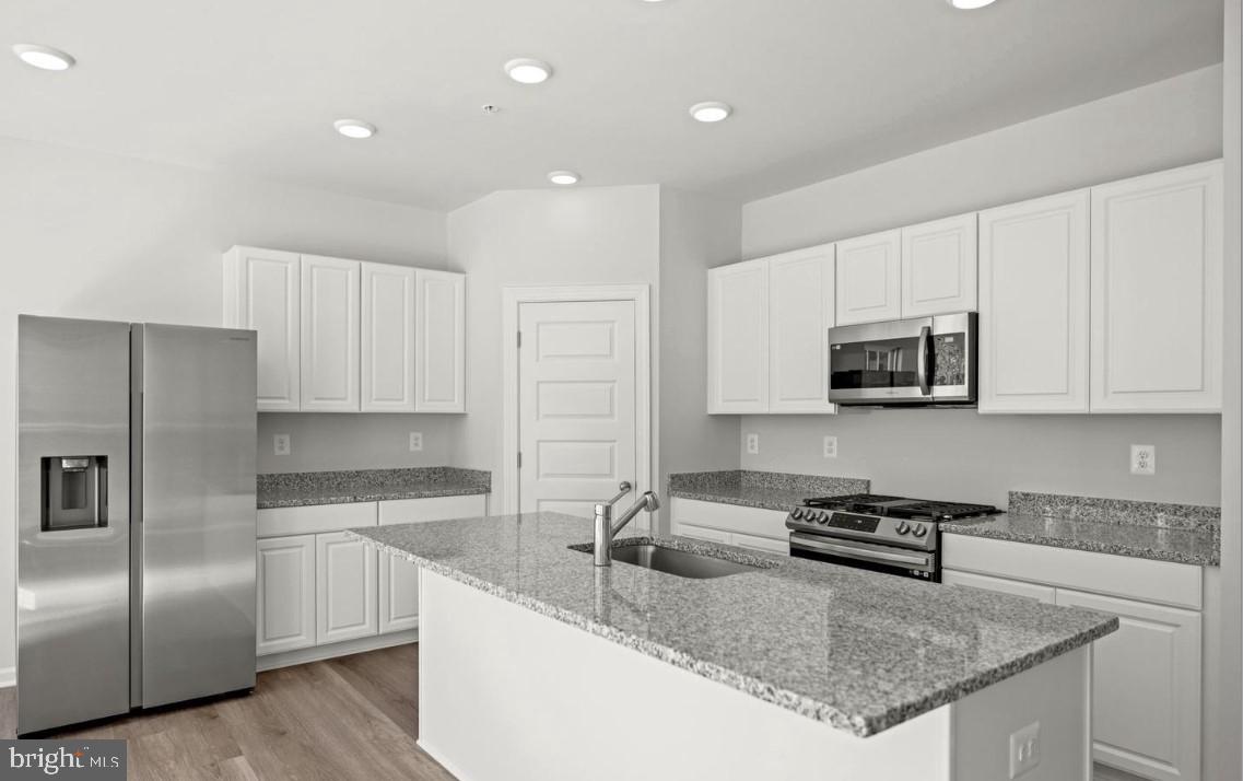 VILLAGES OF SAVANNAH - Residential