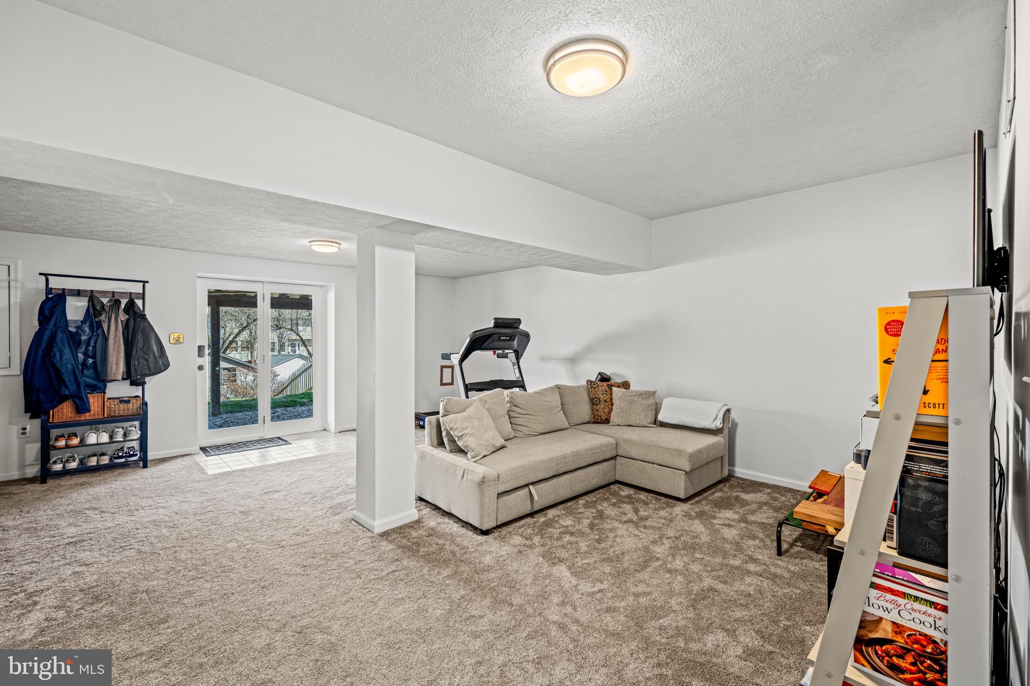 KIMBERLY VILLAGE - Residential