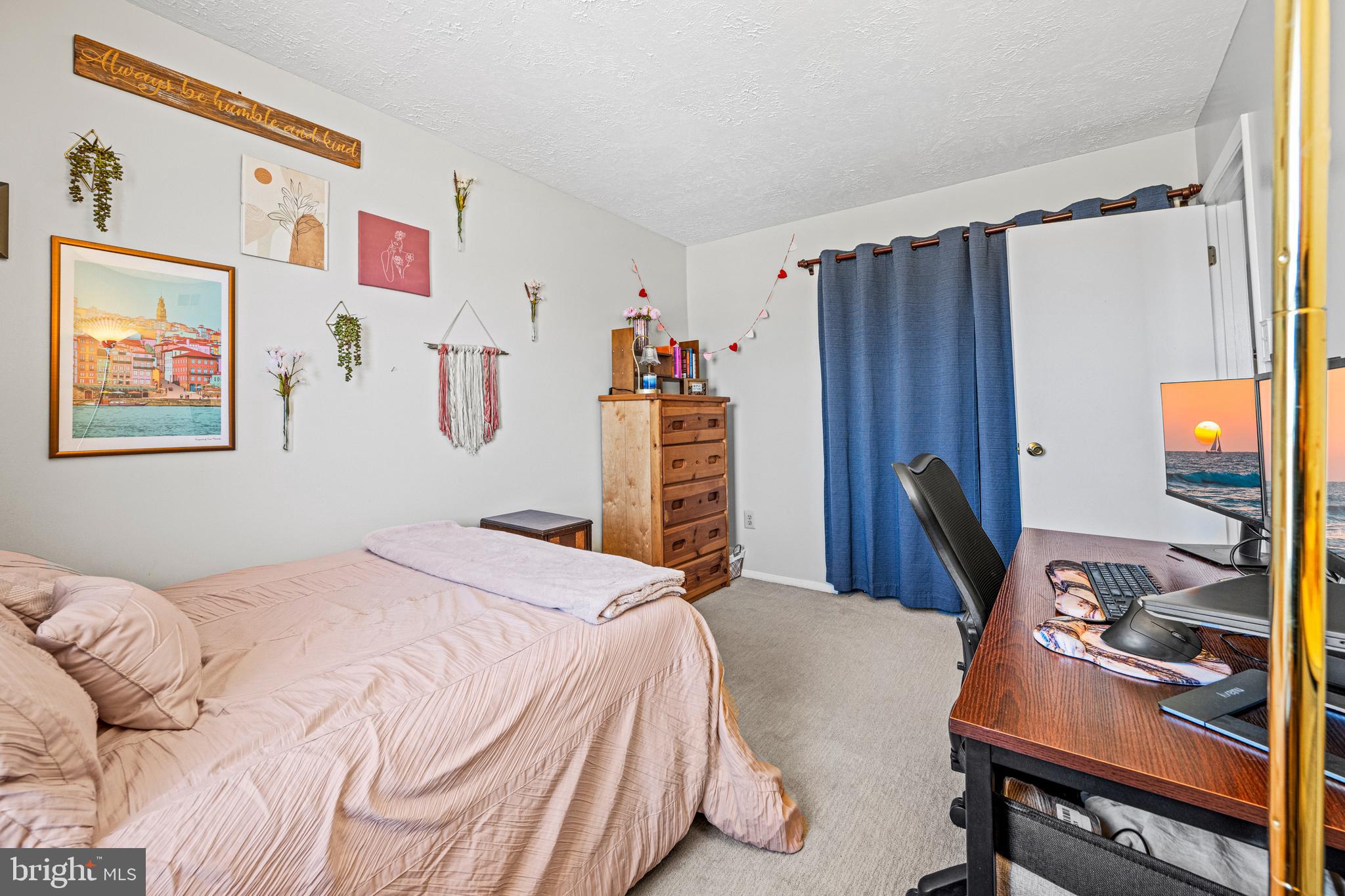 KIMBERLY VILLAGE - Residential