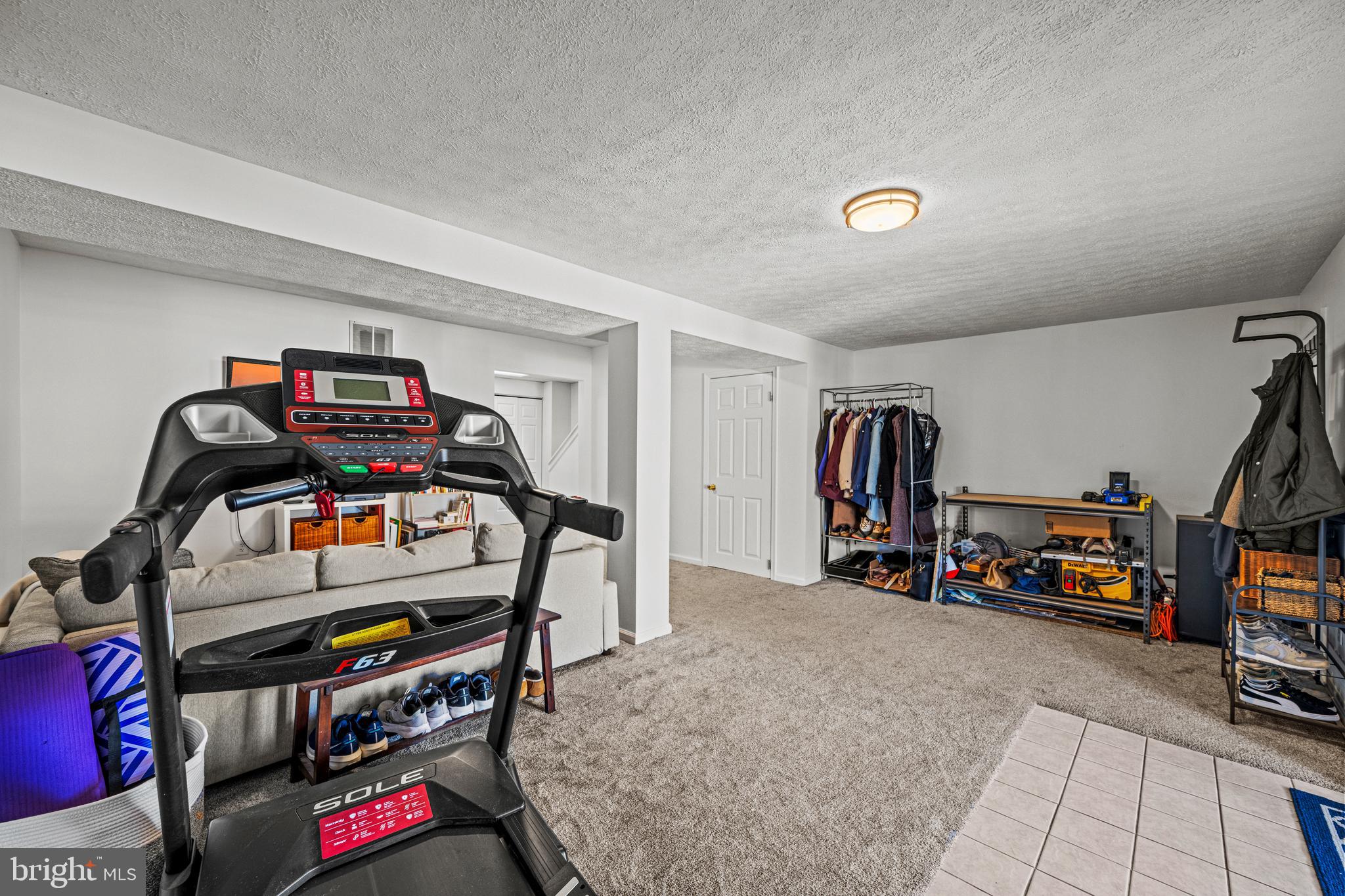 KIMBERLY VILLAGE - Residential