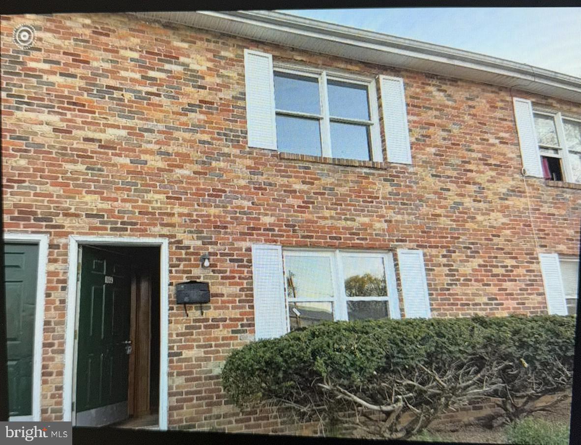 MADISON TERRACE - Residential Lease