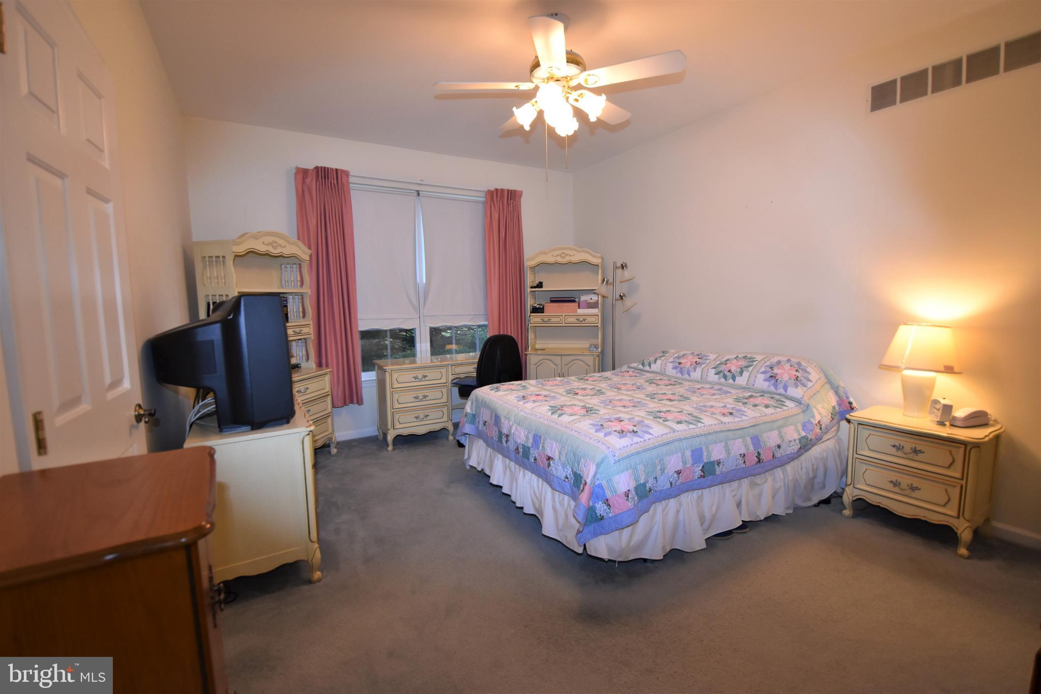 FOX HILL FARM - Residential