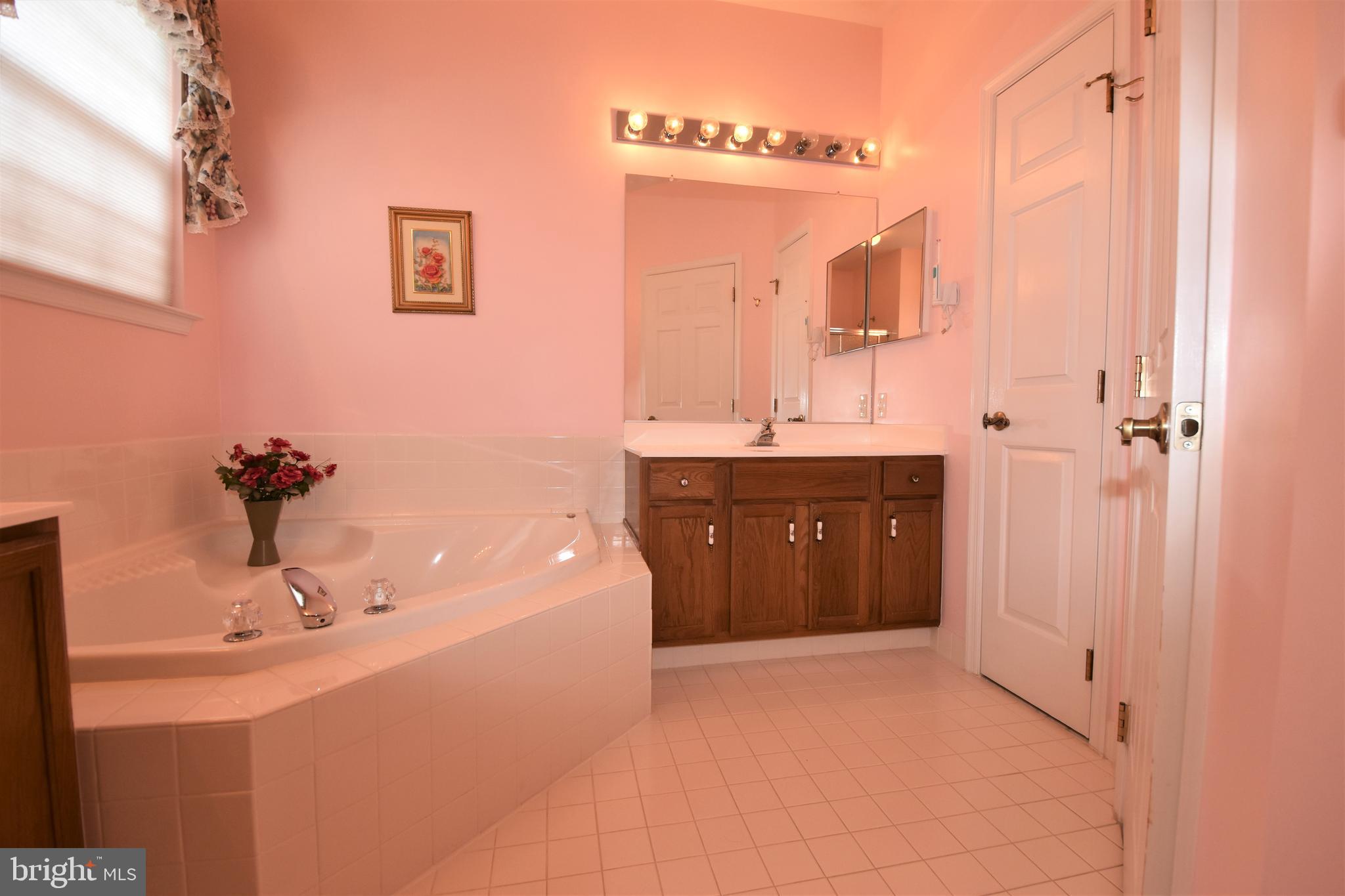 FOX HILL FARM - Residential