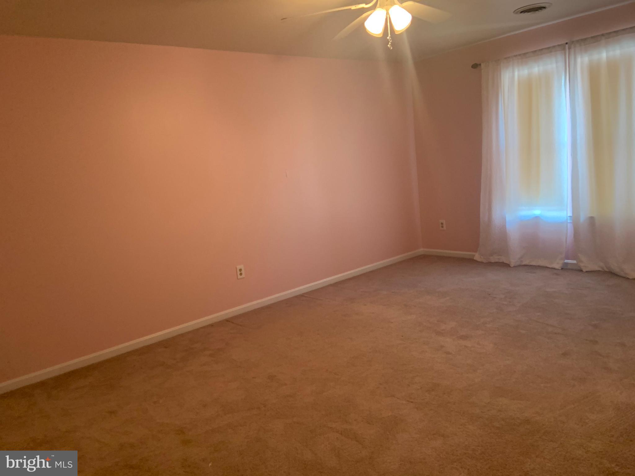 LOCUST HILL - Residential Lease