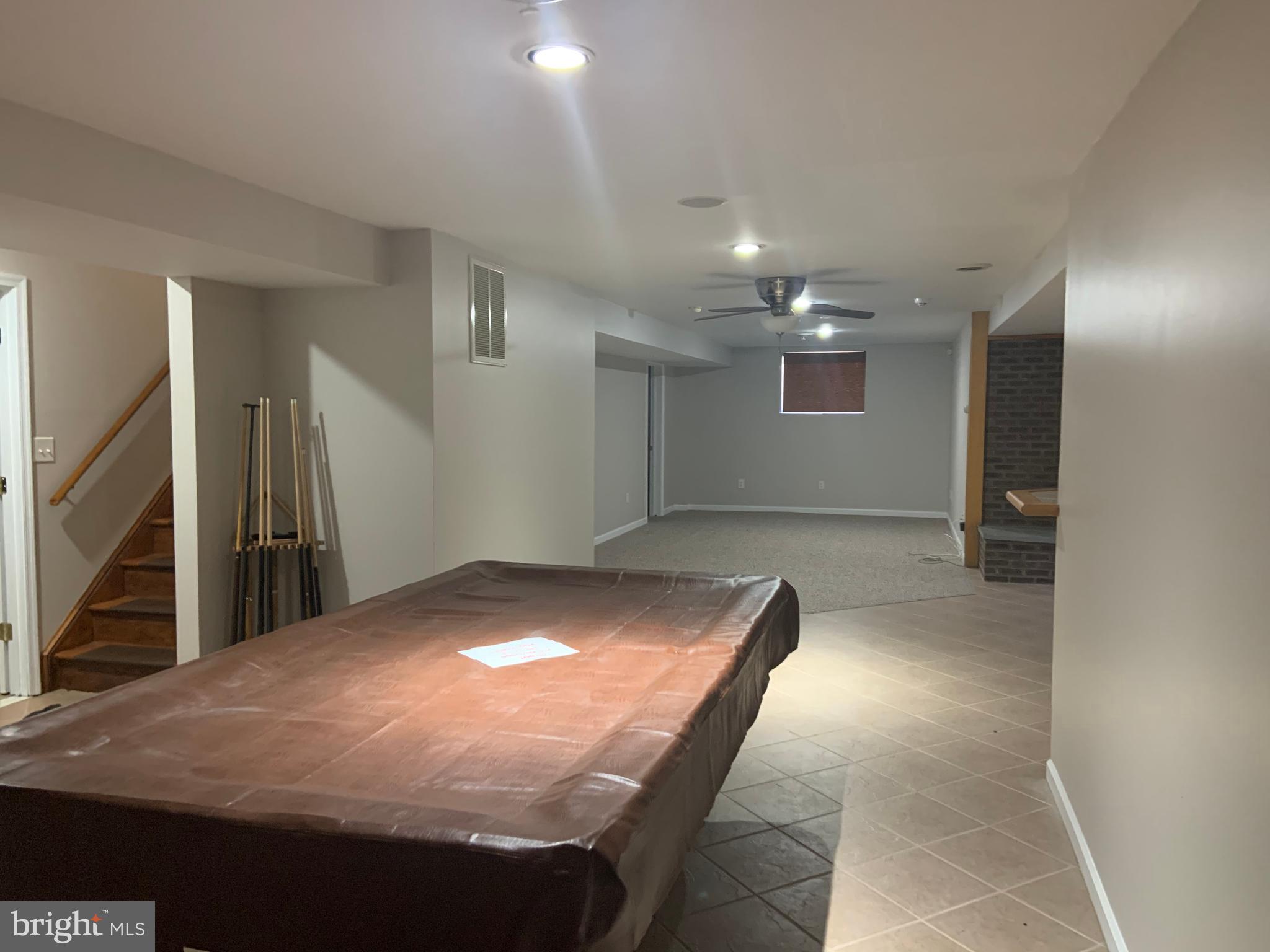 LOCUST HILL - Residential Lease