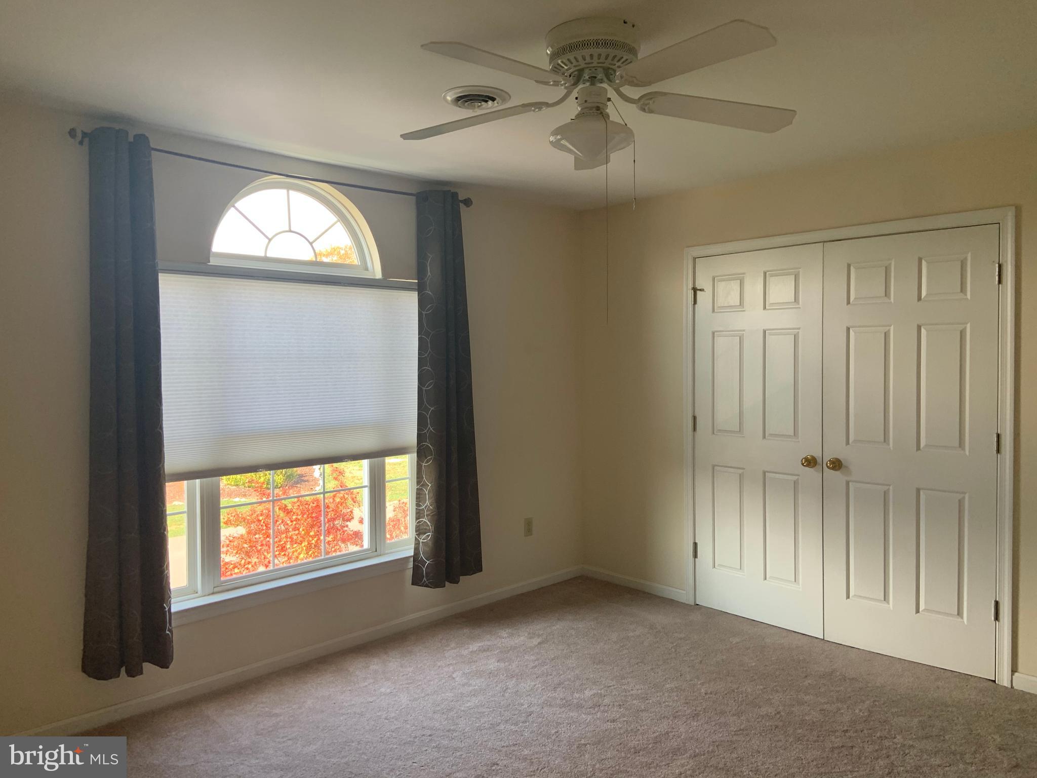 LOCUST HILL - Residential Lease