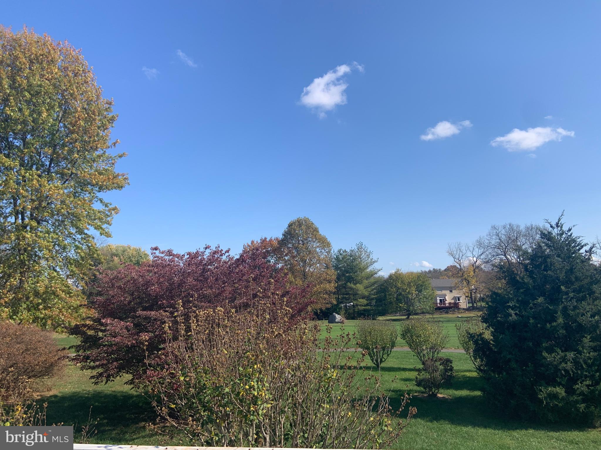 LOCUST HILL - Residential Lease