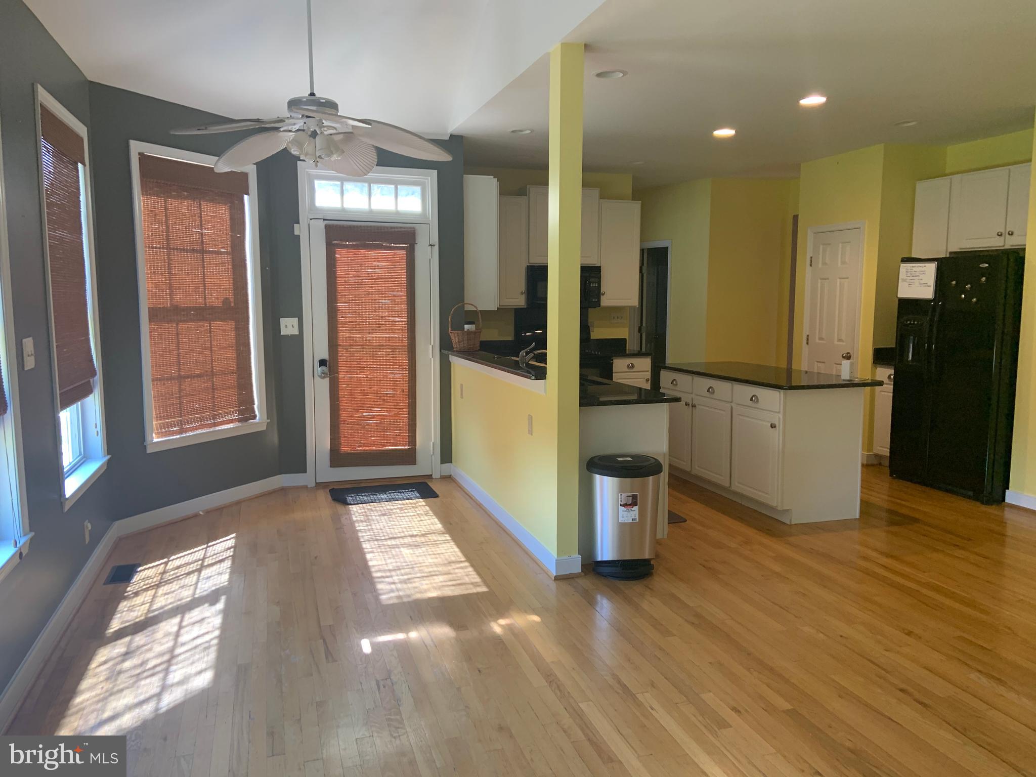 LOCUST HILL - Residential Lease