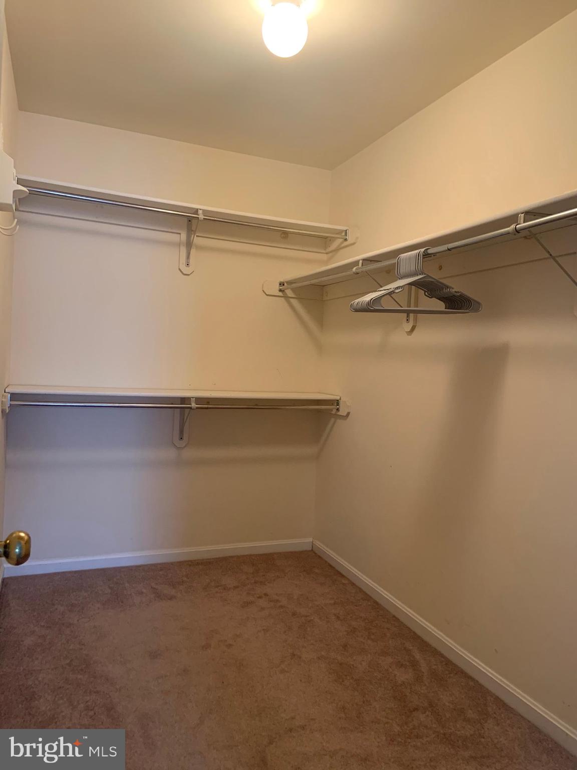 LOCUST HILL - Residential Lease