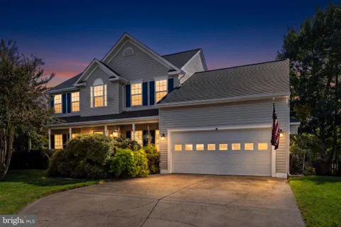 215 Fox Chase Street, Warrenton, VA MLS: VAFQ2024208