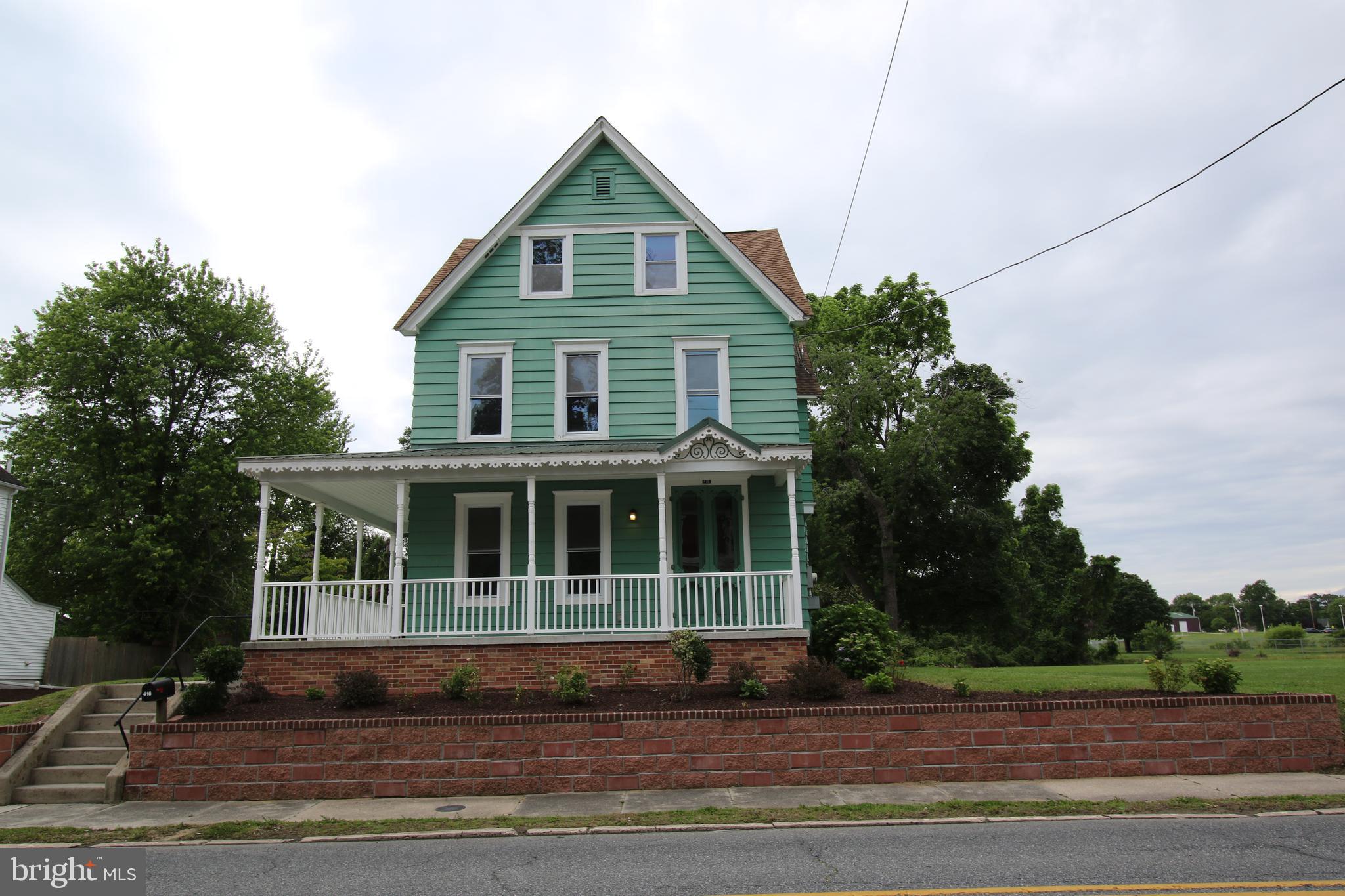 416 N WALNUT STREET