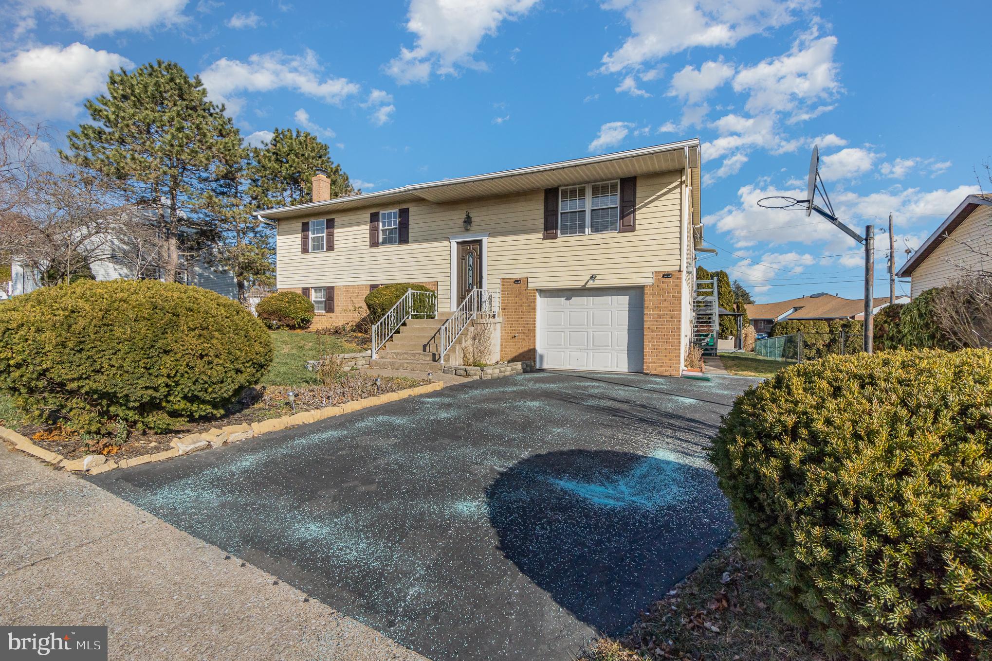 SUMNER HILLS - Residential